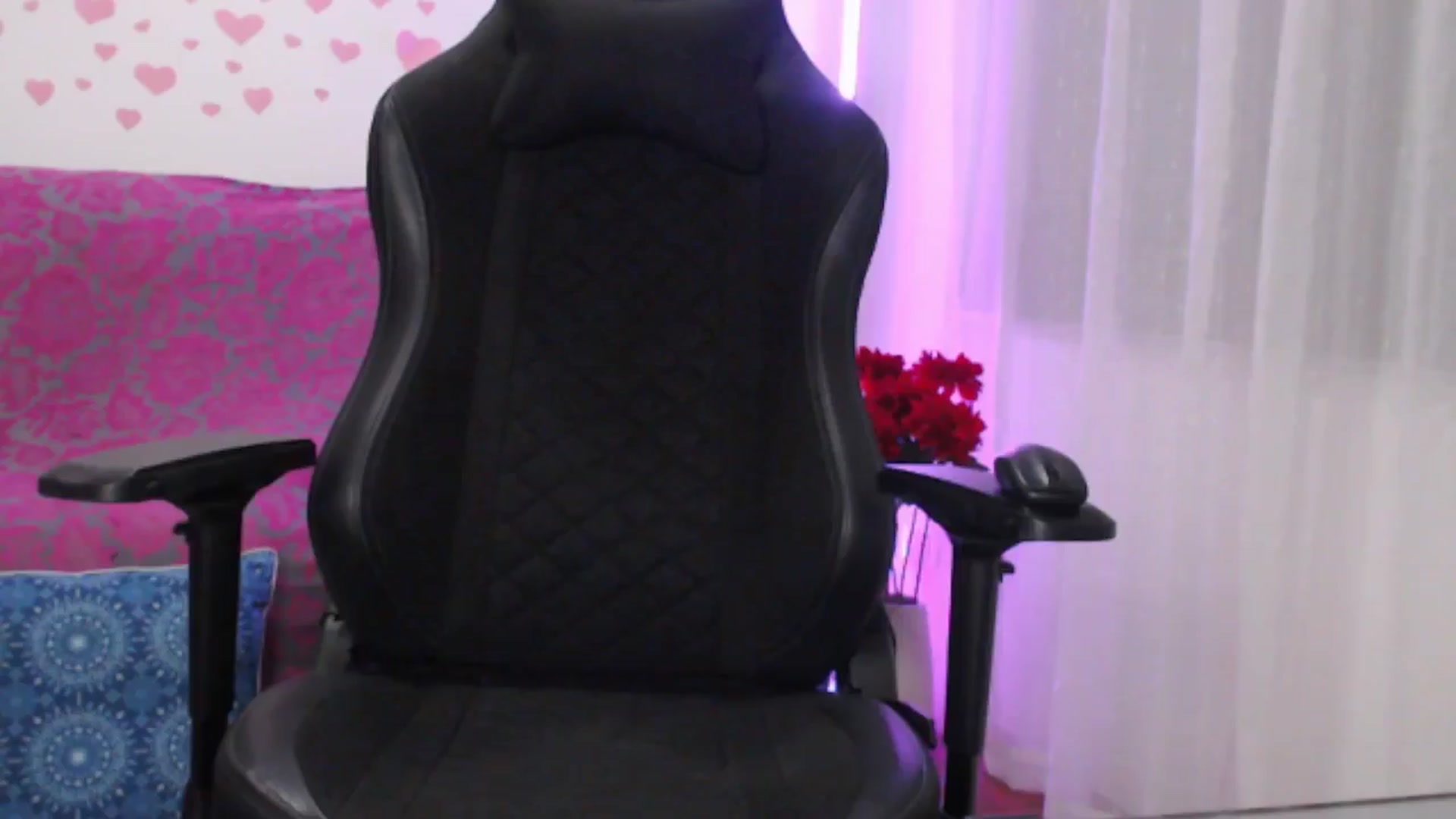Gallery image thumbnail from lilynovak's myfreecams stream on, 01/04/2026, 10:41 image 8 of 20