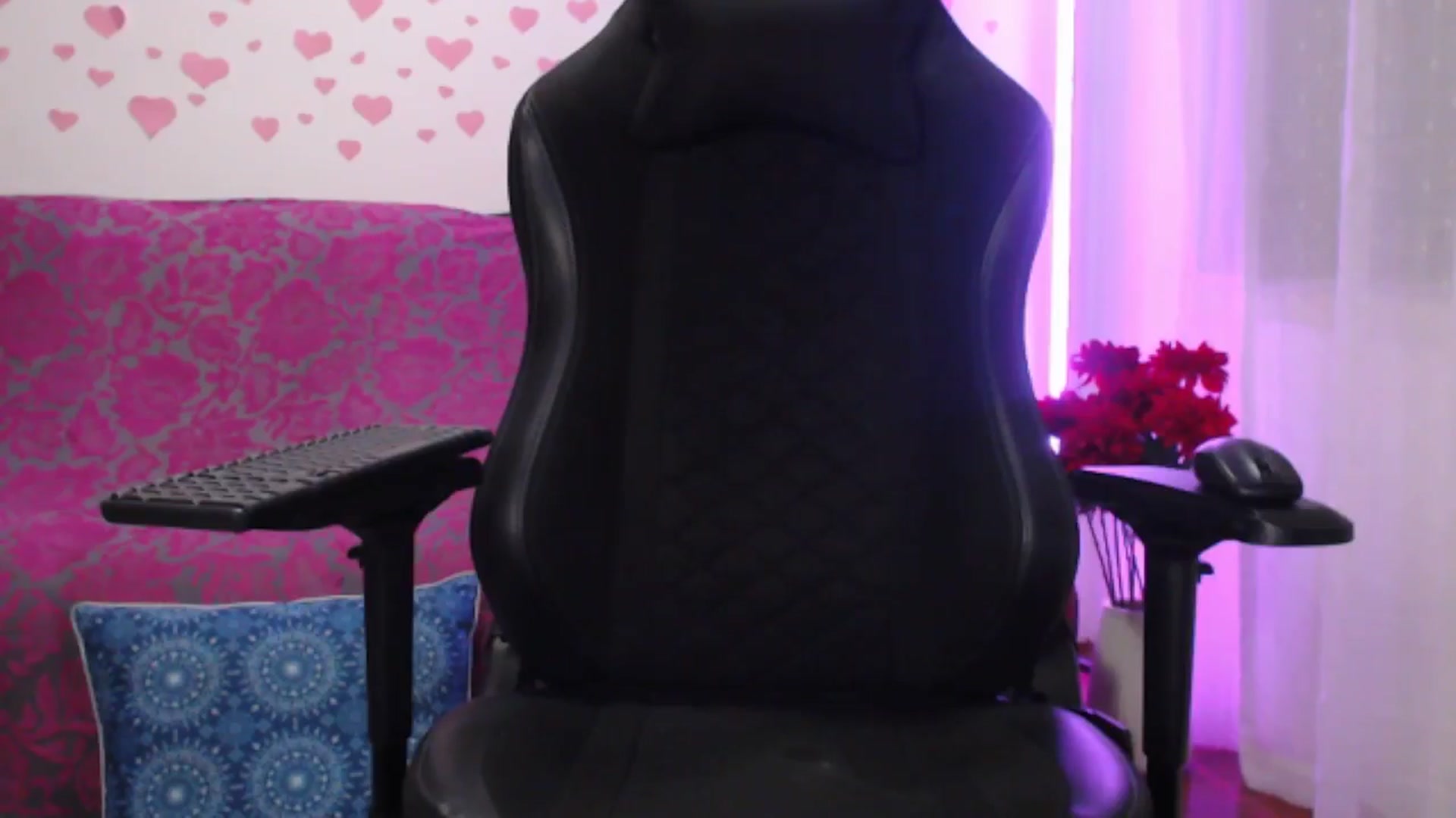 Gallery image thumbnail from lilynovak's myfreecams stream on, 01/11/2026, 12:16 image 10 of 20