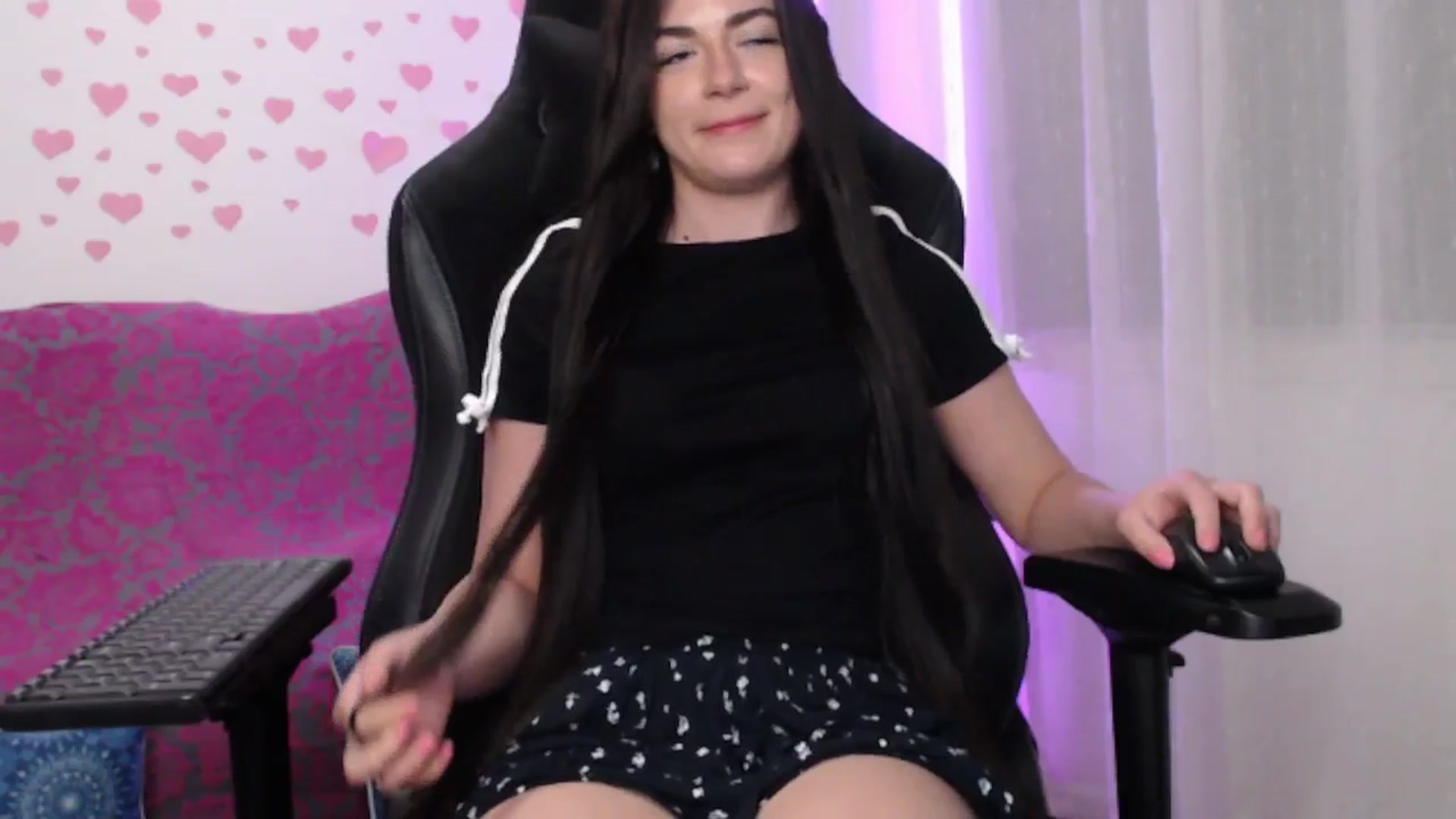 Gallery image thumbnail from lilynovak's myfreecams stream on, 01/18/2026, 02:33 image 3 of 20
