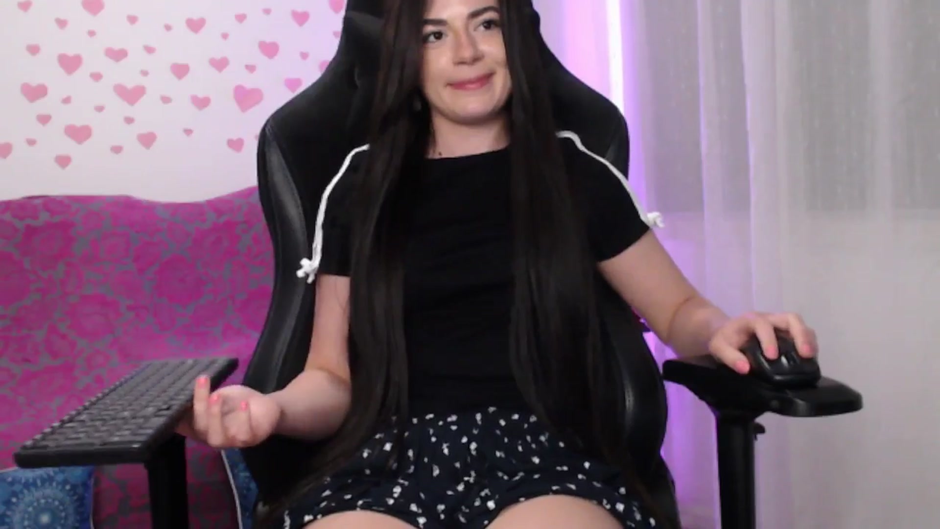 Gallery image thumbnail from lilynovak's myfreecams stream on, 01/18/2026, 02:33 image 8 of 20