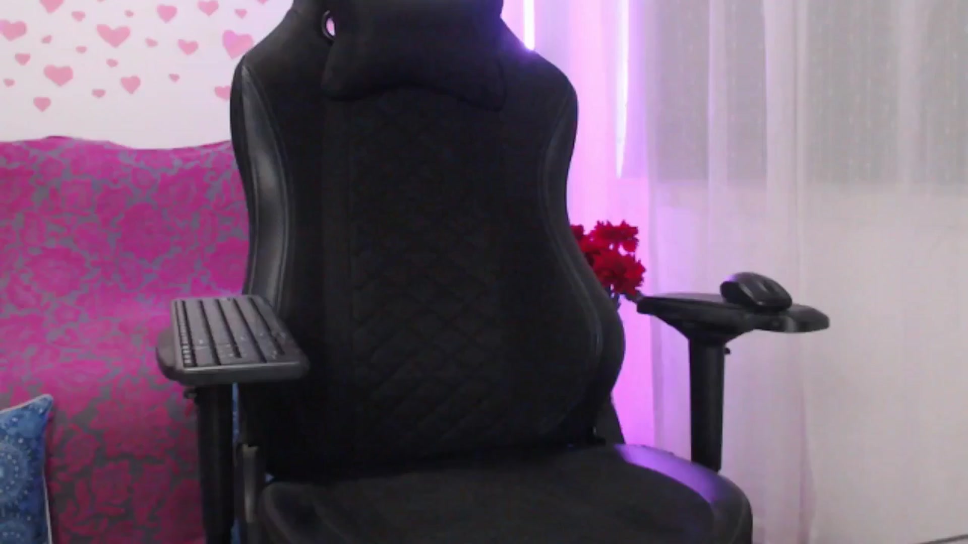 Gallery image thumbnail from lilynovak's myfreecams stream on, 01/20/2026, 08:56 image 12 of 20