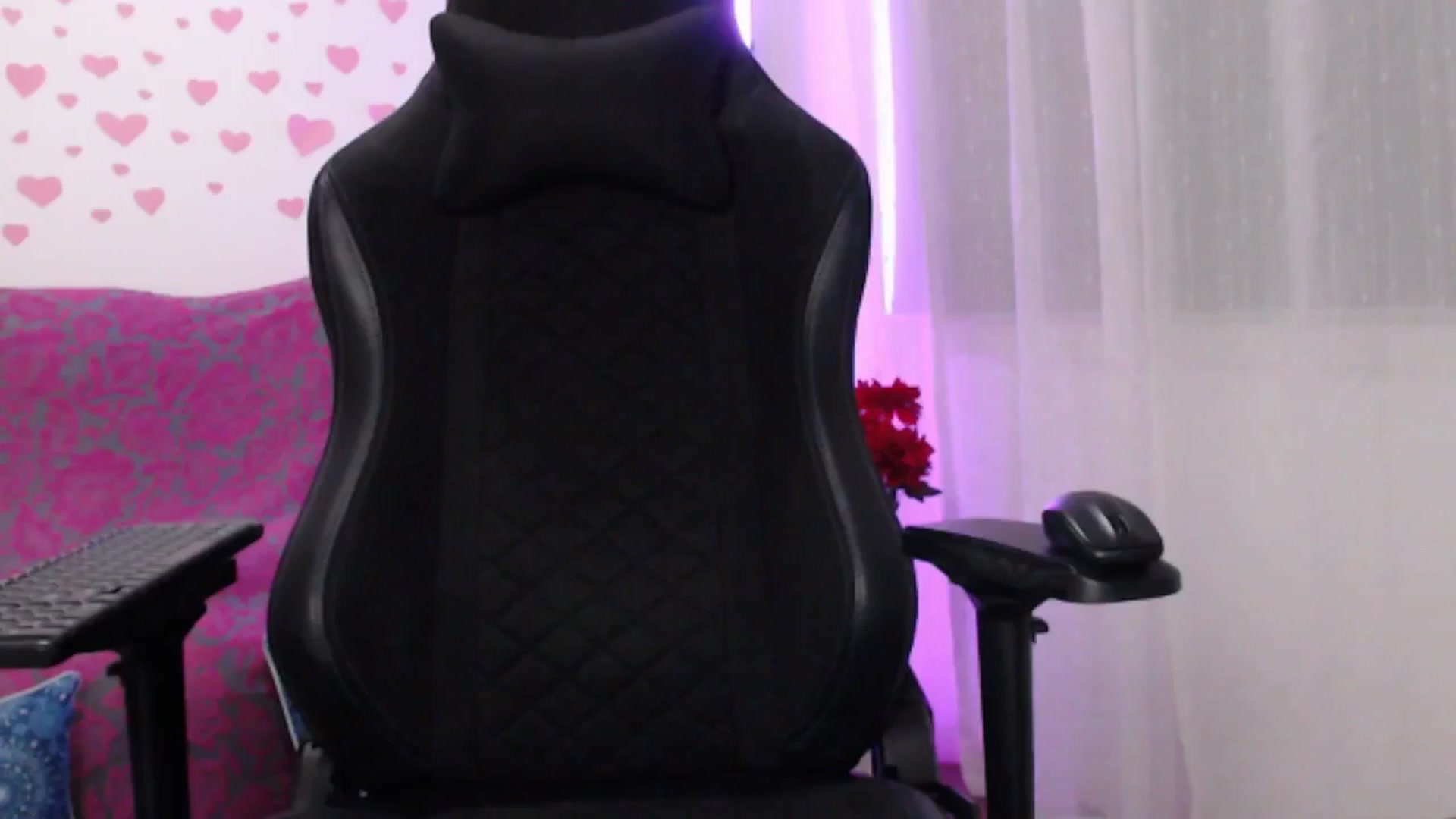 Gallery image thumbnail from lilynovak's myfreecams stream on, 01/23/2026, 04:29 image 17 of 20