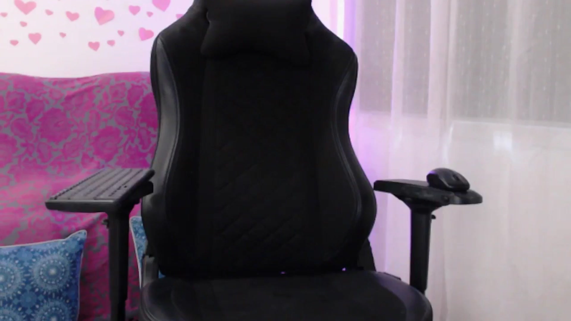 Gallery image thumbnail from lilynovak's myfreecams stream on, 01/31/2026, 22:59 image 13 of 20