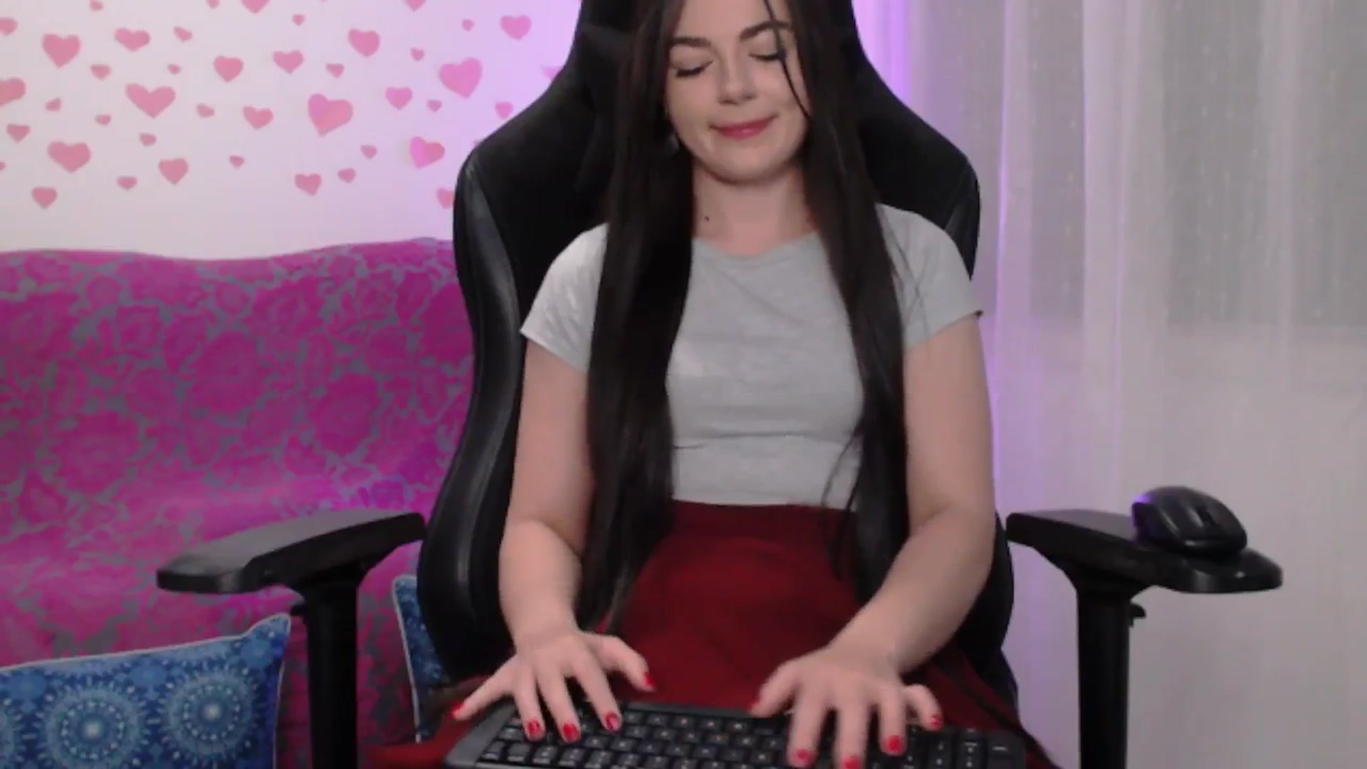 Gallery image thumbnail from lilynovak's myfreecams stream on, 02/07/2026, 12:28 image 19 of 20