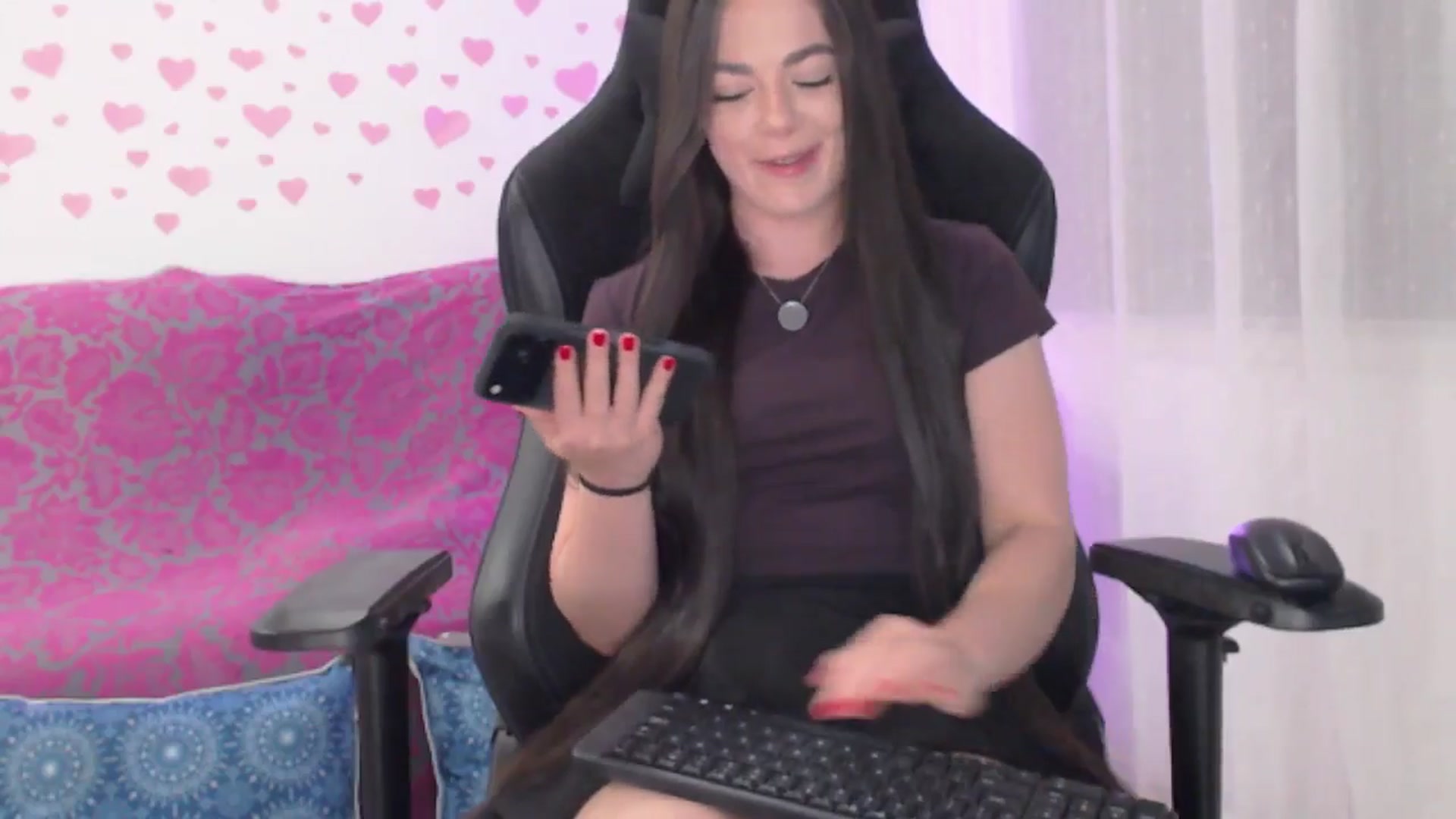 Gallery image thumbnail from lilynovak's myfreecams stream on, 02/22/2026, 02:33 image 15 of 20