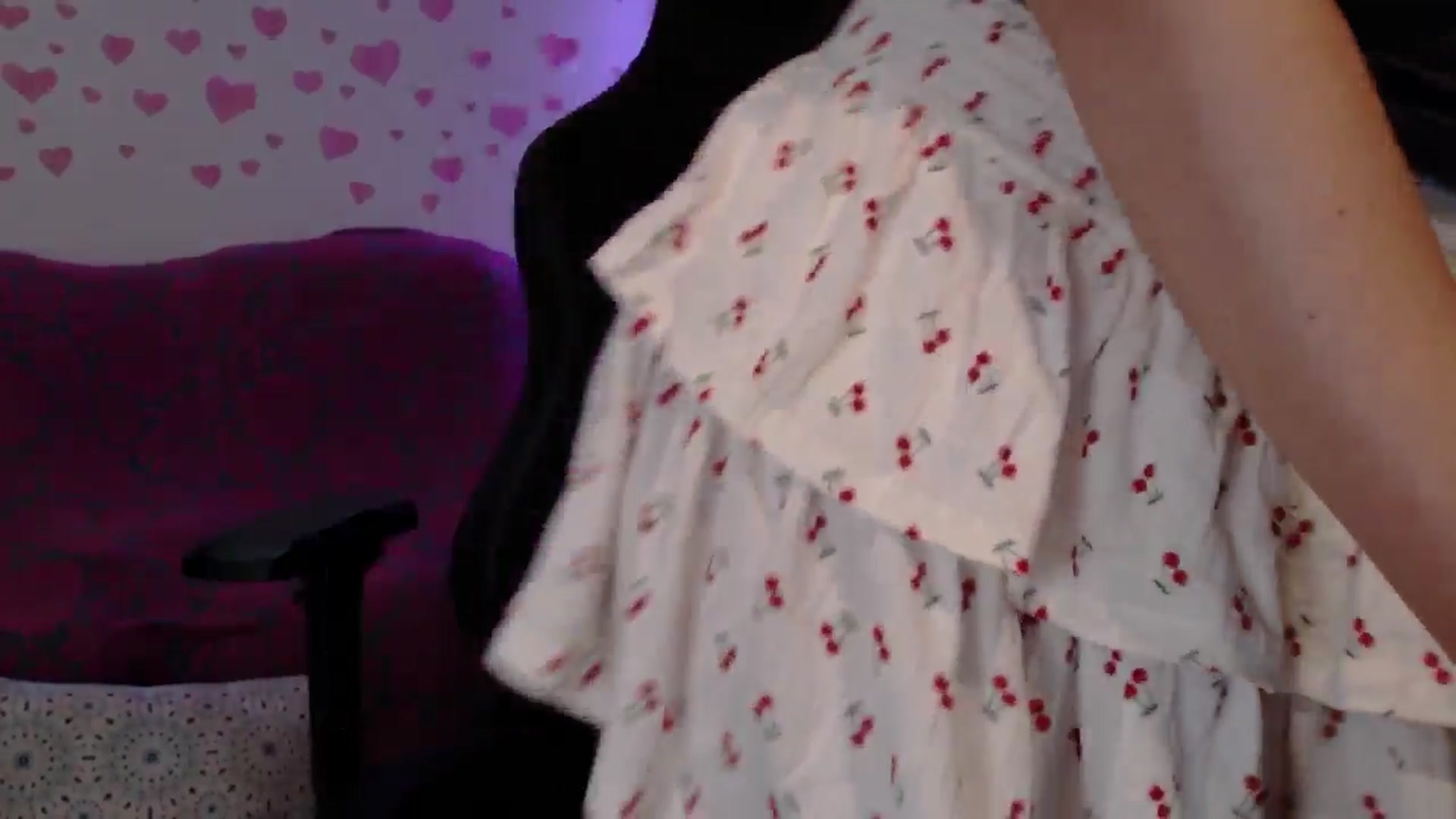 Gallery image thumbnail from lilynovak's myfreecams stream on, 04/03/2026, 24:38 image 4 of 20