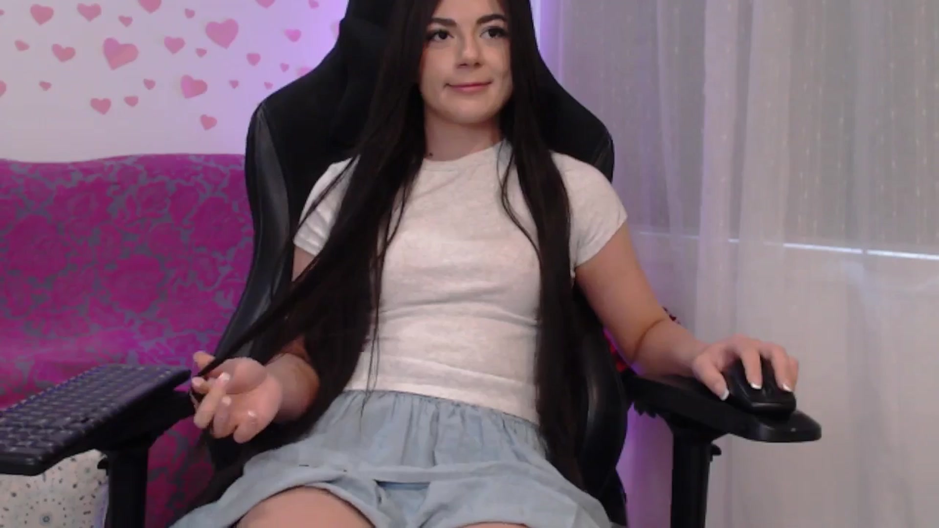 Gallery image thumbnail from lilynovak's myfreecams stream on, 04/13/2026, 02:34 image 8 of 20