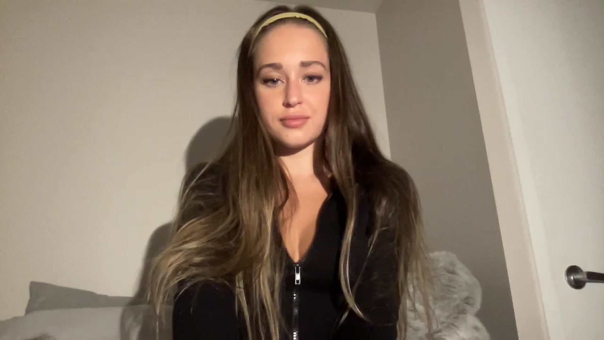 Gallery image thumbnail from lilyx0's myfreecams stream on, 09/12/2023, 06:18 image 4 of 20