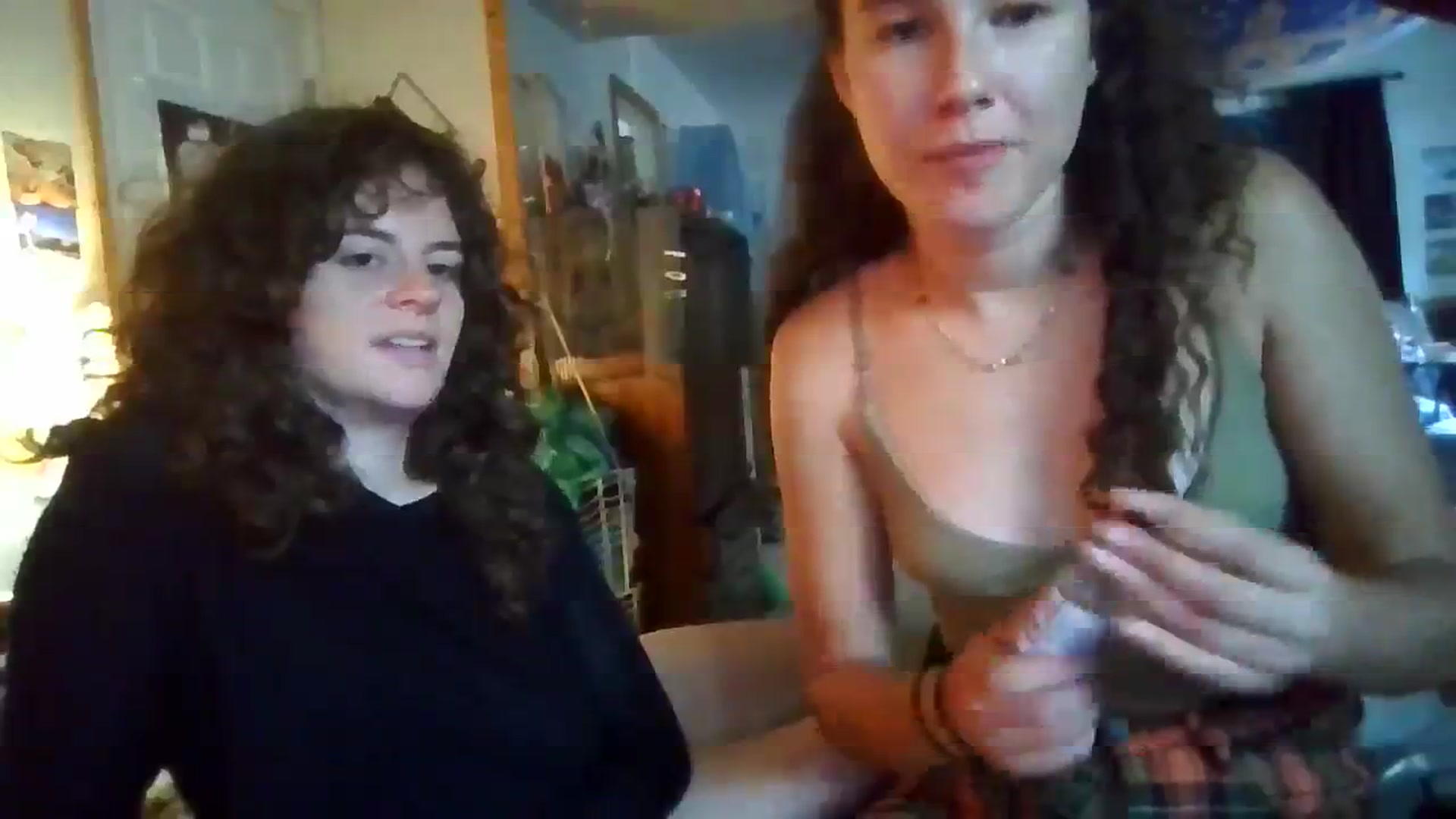 Gallery image thumbnail from lilyypop's myfreecams stream on, 10/11/2023, 19:44 image 11 of 20