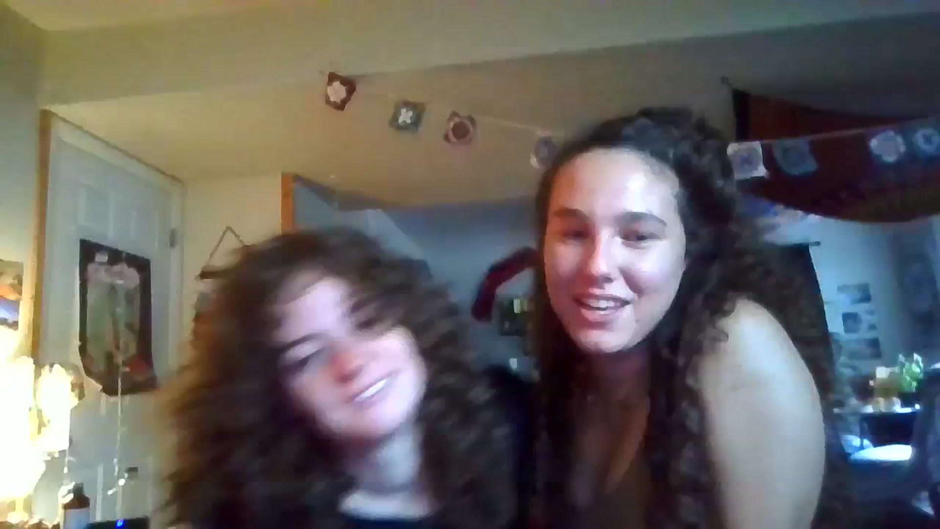 Gallery image thumbnail from lilyypop's myfreecams stream on, 10/11/2023, 20:24 image 9 of 20