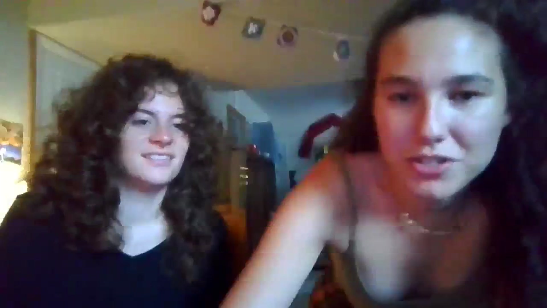 Gallery image thumbnail from lilyypop's myfreecams stream on, 10/11/2023, 20:24 image 17 of 20