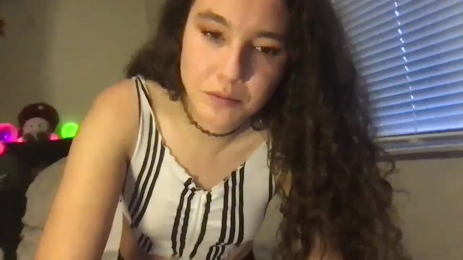 Gallery image thumbnail from lilyypop's myfreecams stream on, 04/09/2024, 01:37 image 4 of 20