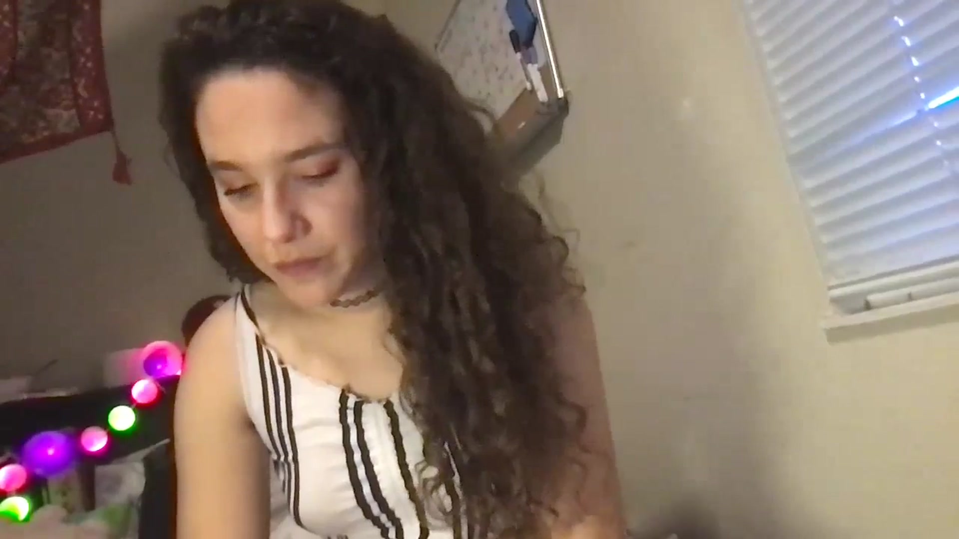 Gallery image thumbnail from lilyypop's myfreecams stream on, 04/09/2024, 01:37 image 20 of 20
