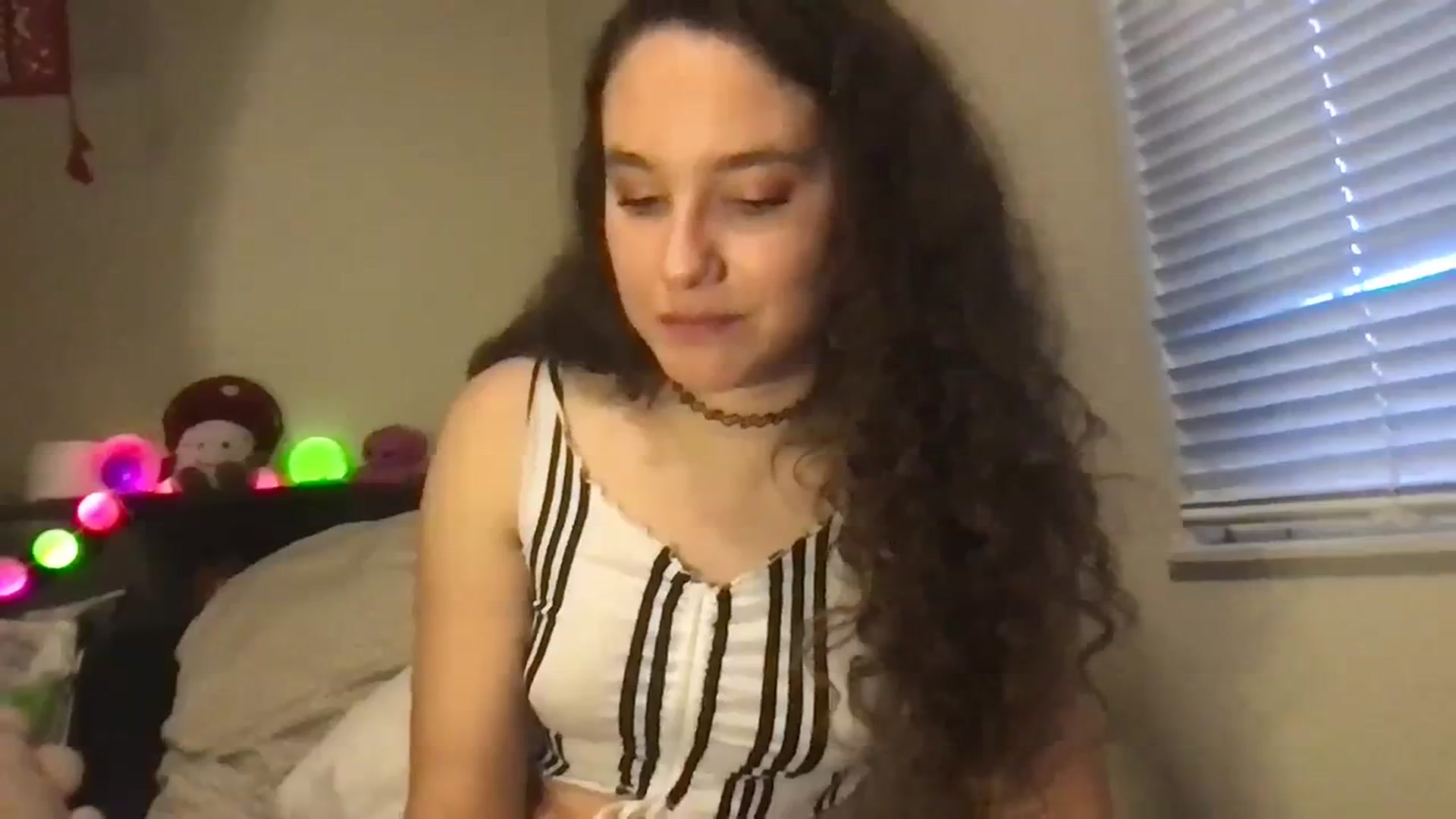 Gallery image thumbnail from lilyypop's myfreecams stream on, 04/09/2024, 01:37 image 7 of 20