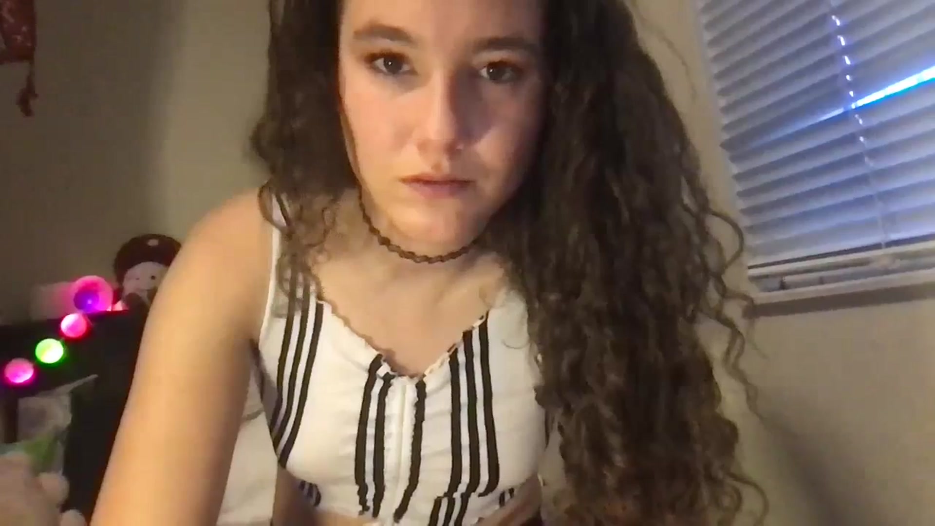 Gallery image thumbnail from lilyypop's myfreecams stream on, 04/09/2024, 01:37 image 18 of 20