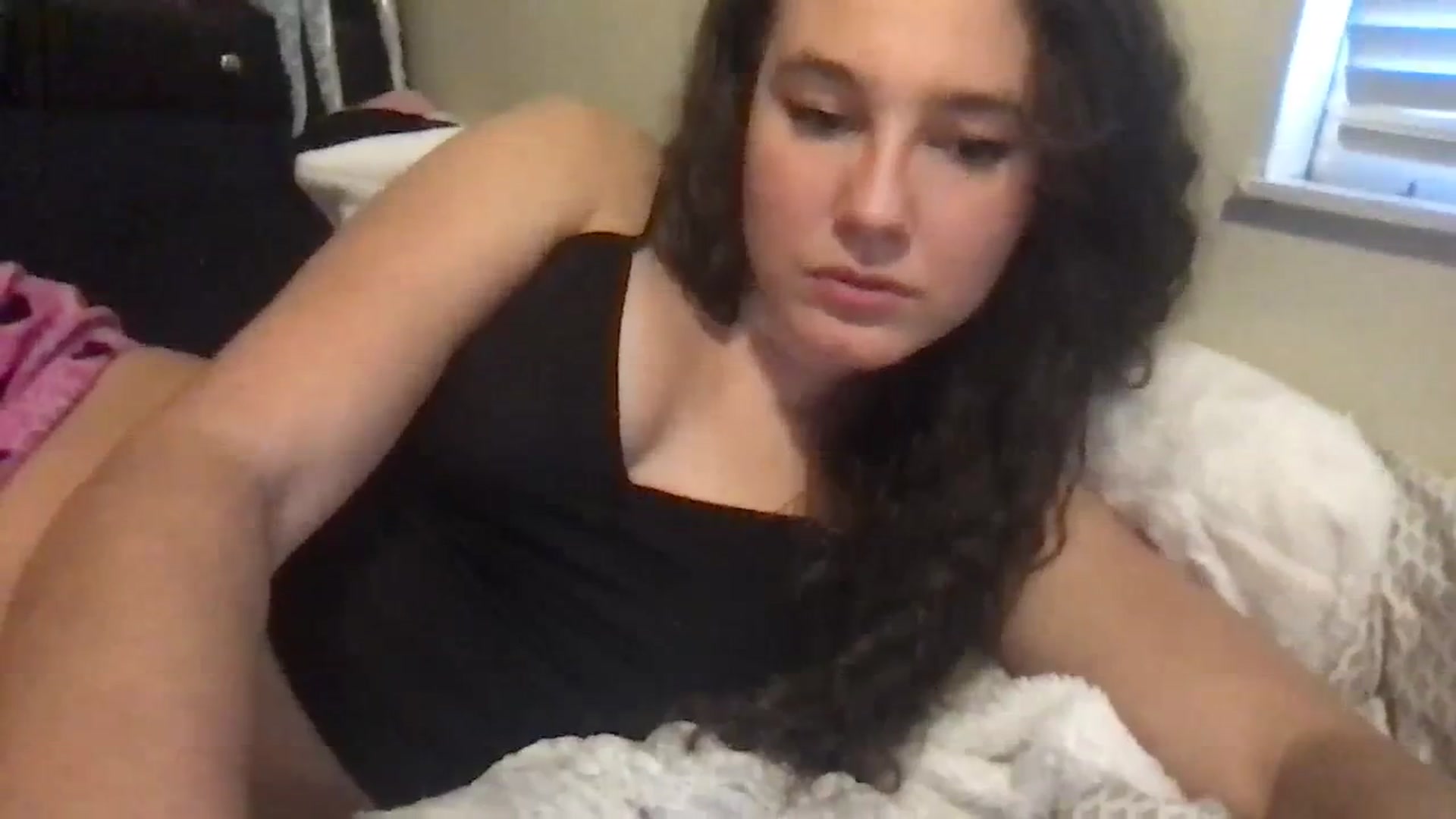 Gallery image thumbnail from lilyypop's myfreecams stream on, 04/10/2024, 01:05 image 15 of 20