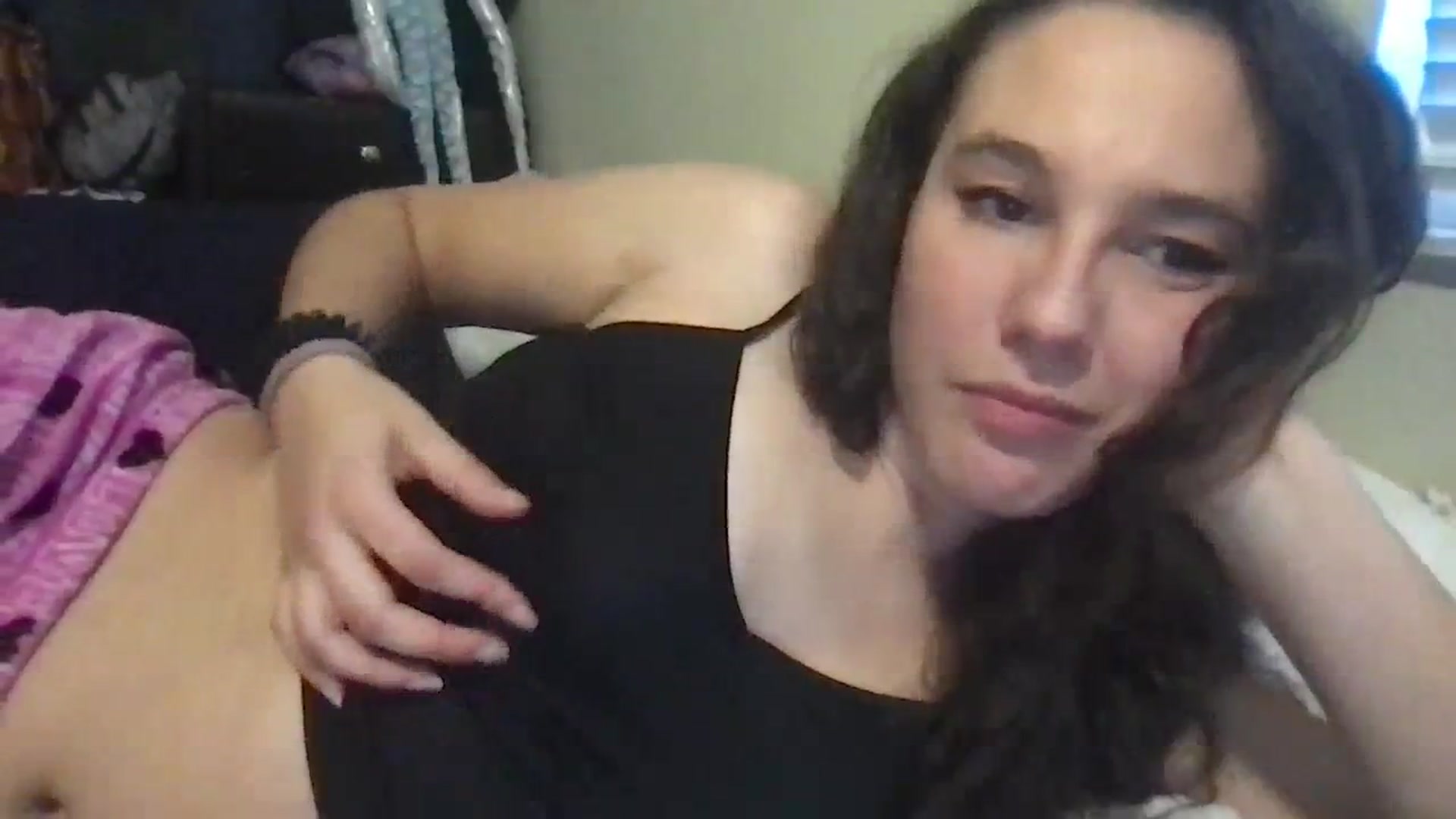 Gallery image thumbnail from lilyypop's myfreecams stream on, 04/10/2024, 01:05 image 16 of 20
