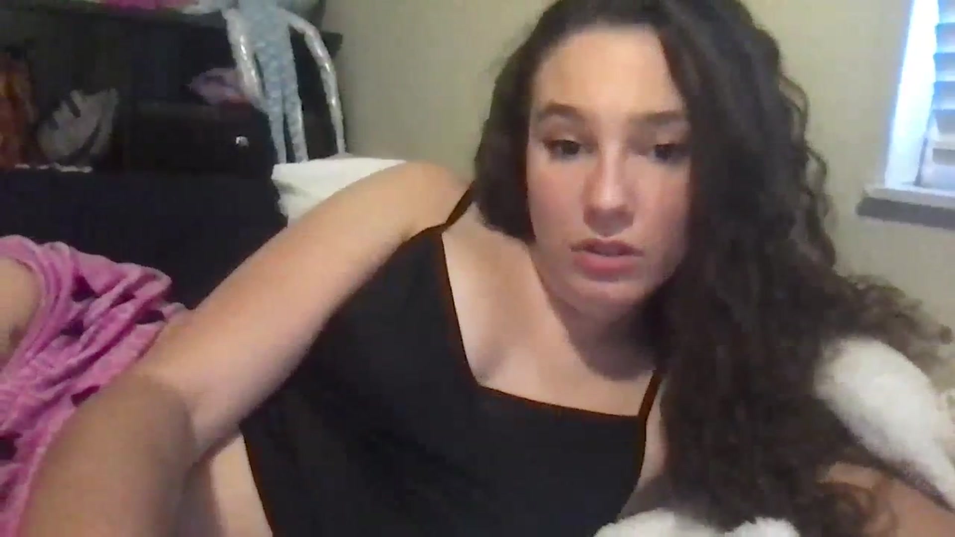 Gallery image thumbnail from lilyypop's myfreecams stream on, 04/10/2024, 01:05 image 17 of 20
