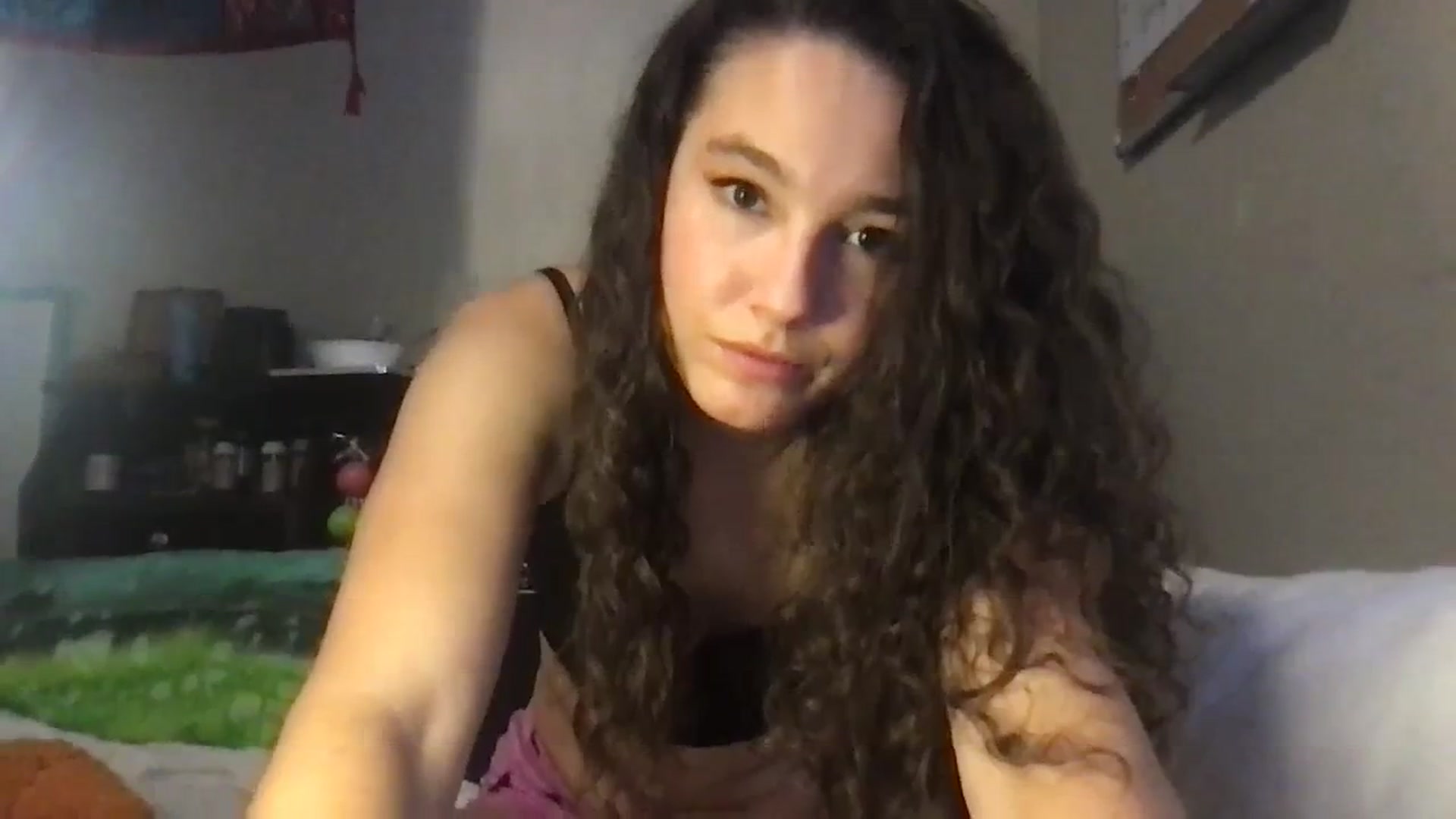 Gallery image thumbnail from lilyypop's myfreecams stream on, 04/10/2024, 01:05 image 11 of 20