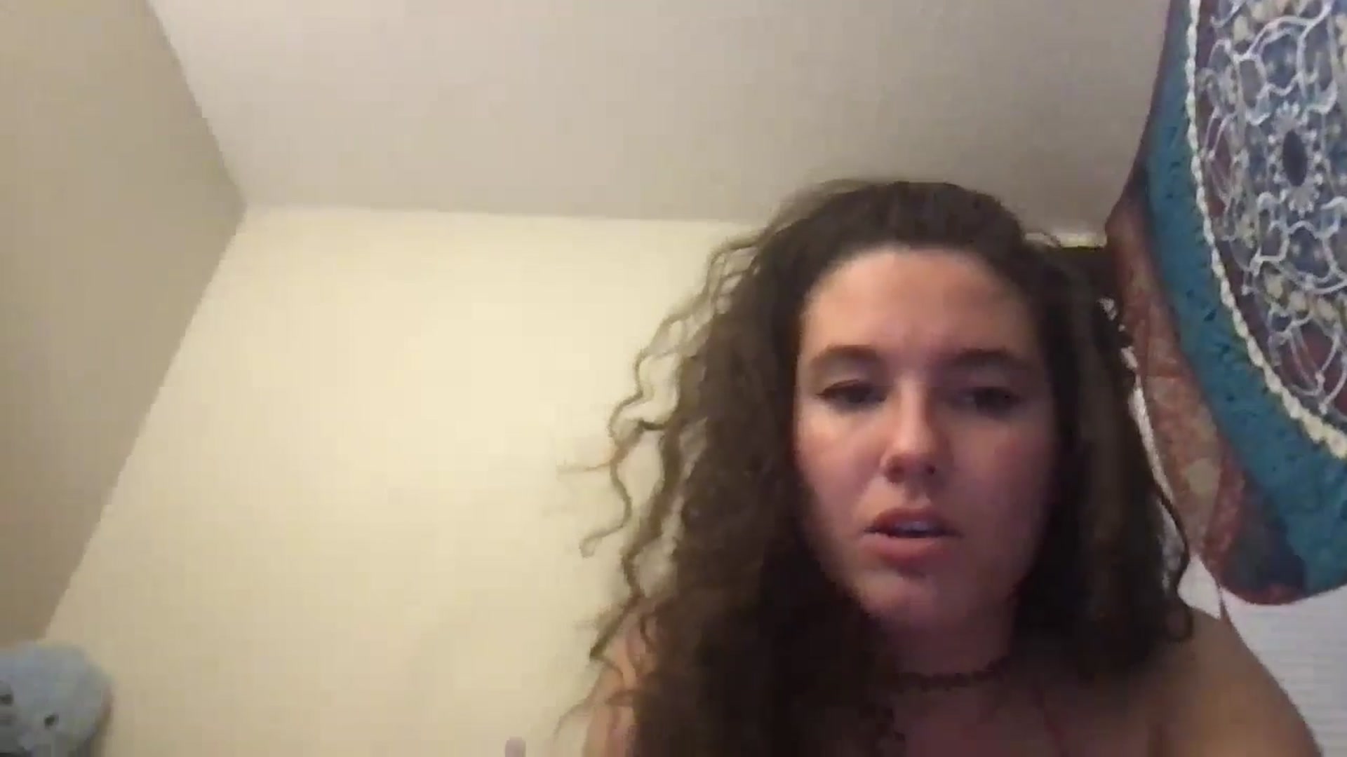 Gallery image thumbnail from lilyypop's myfreecams stream on, 04/18/2024, 07:19 image 3 of 20