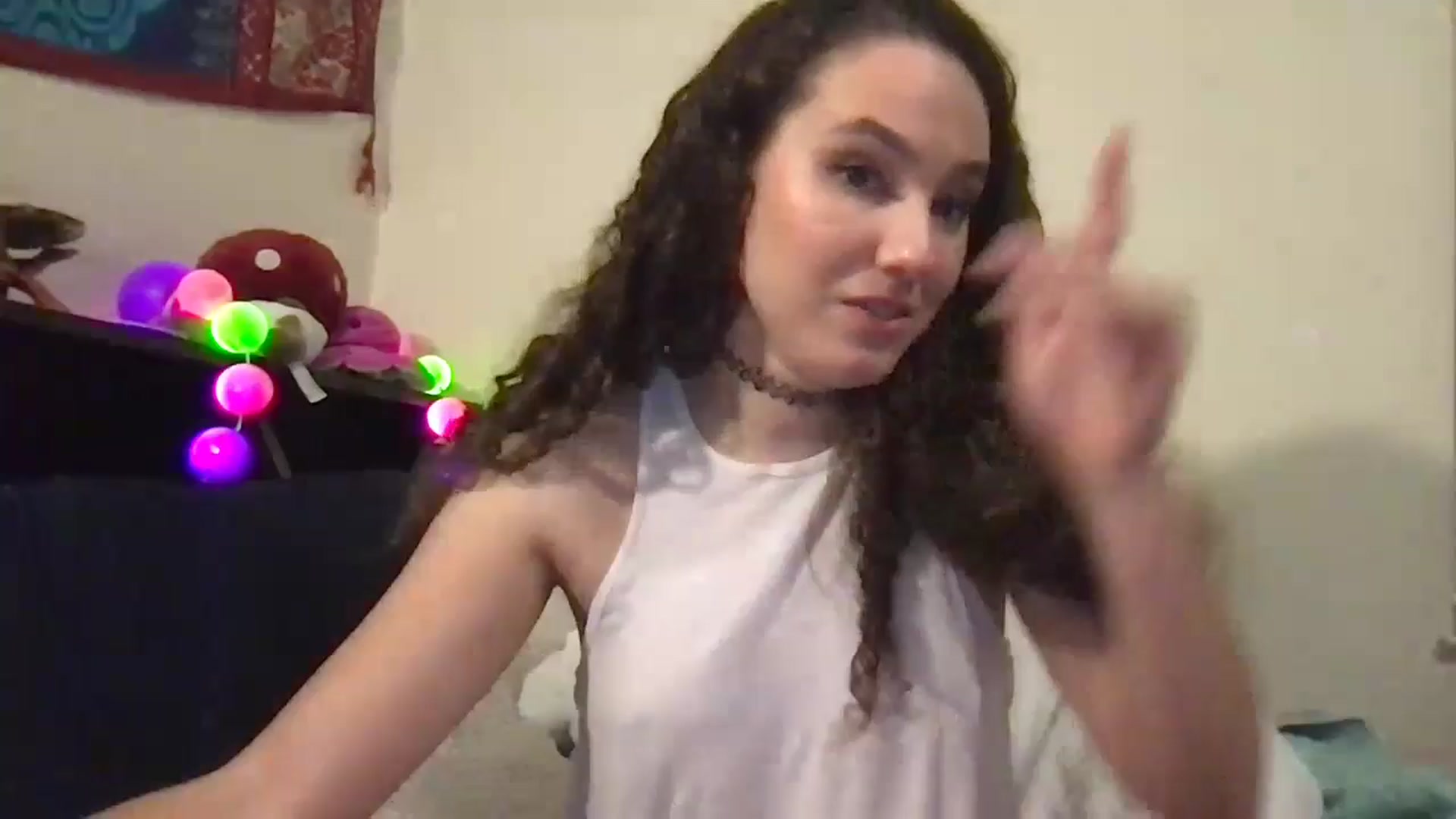 Gallery image thumbnail from lilyypop's myfreecams stream on, 04/28/2024, 03:40 image 1 of 20