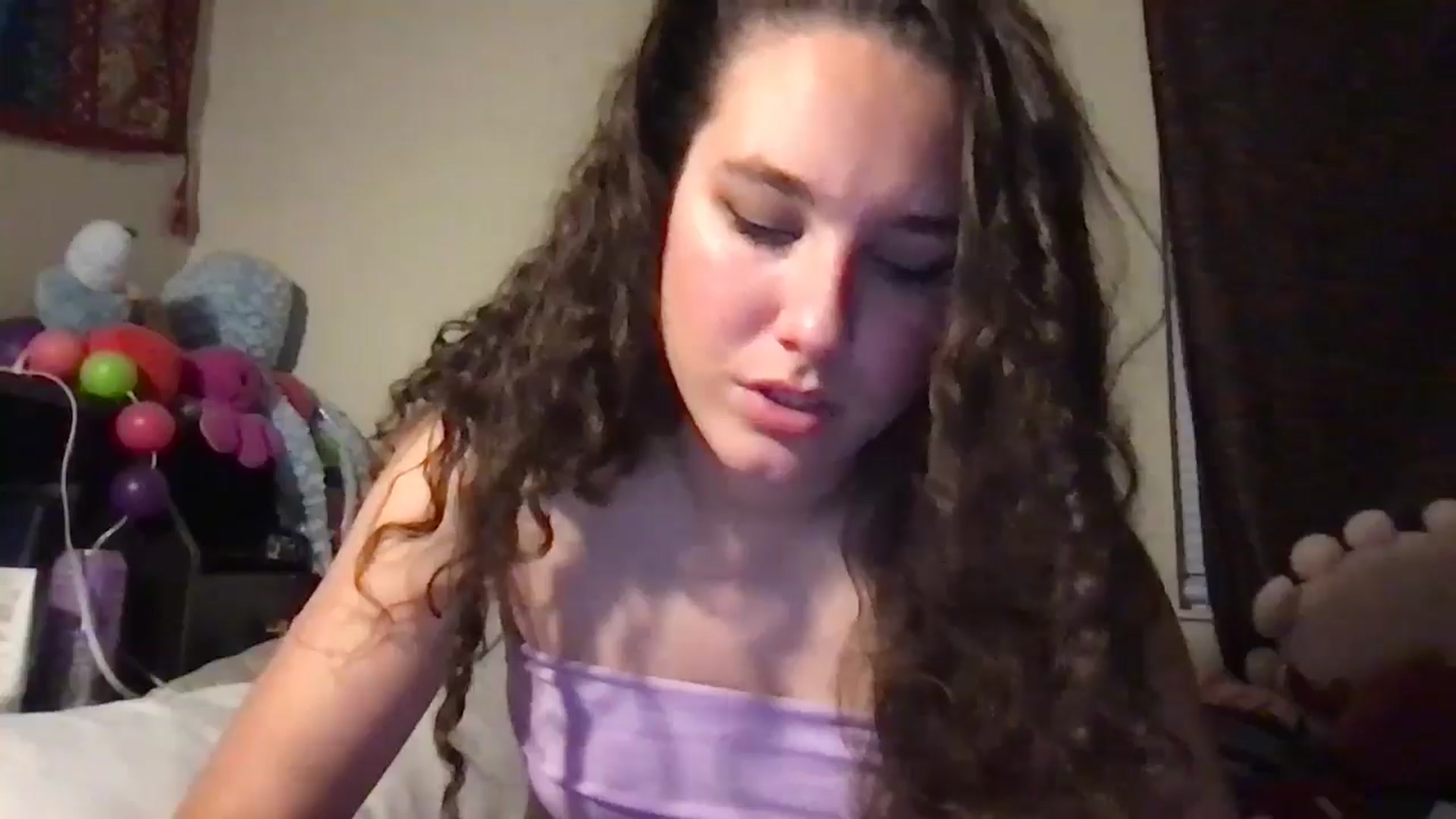 Gallery image thumbnail from lilyypop's myfreecams stream on, 05/04/2024, 07:17 image 9 of 20