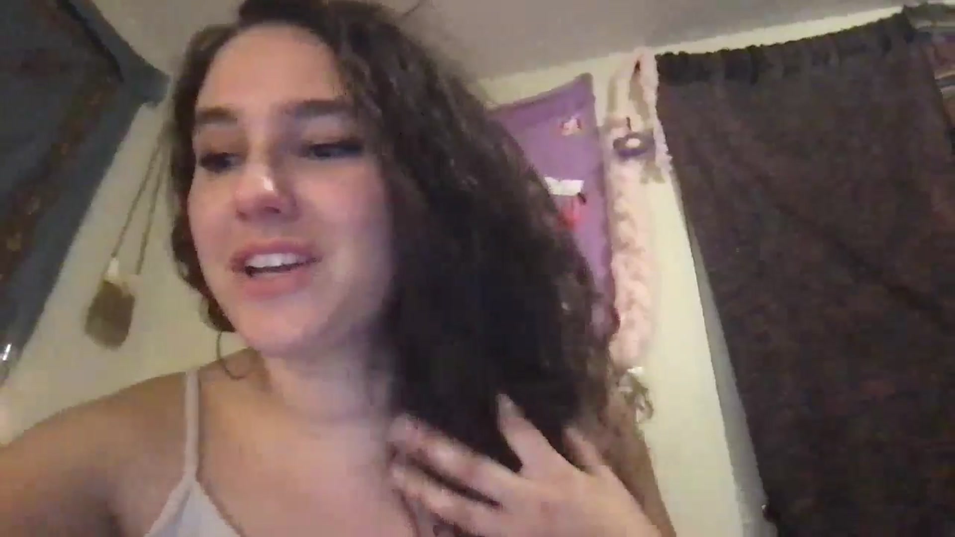 Gallery image thumbnail from lilyypop's myfreecams stream on, 06/20/2024, 06:14 image 3 of 20