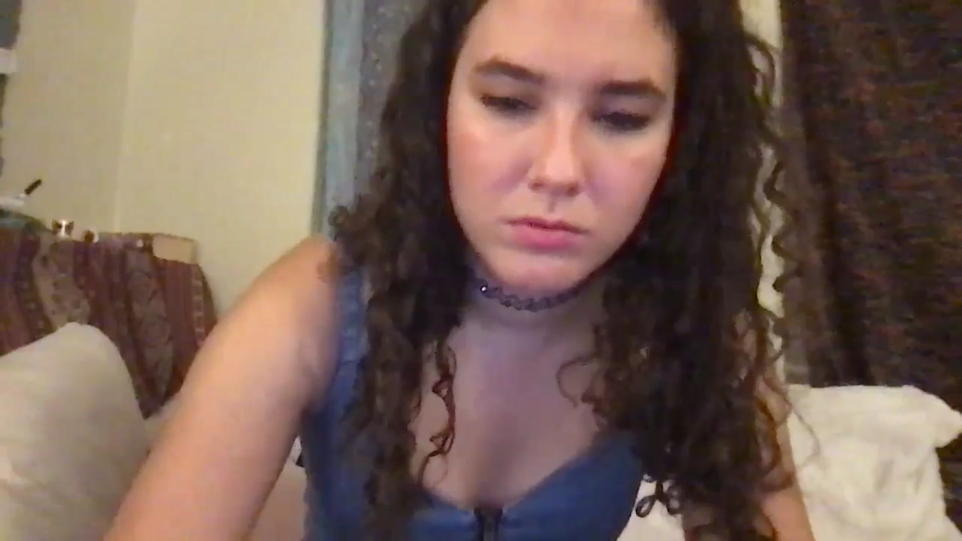 Gallery image thumbnail from lilyypop's myfreecams stream on, 07/25/2024, 04:50 image 12 of 20