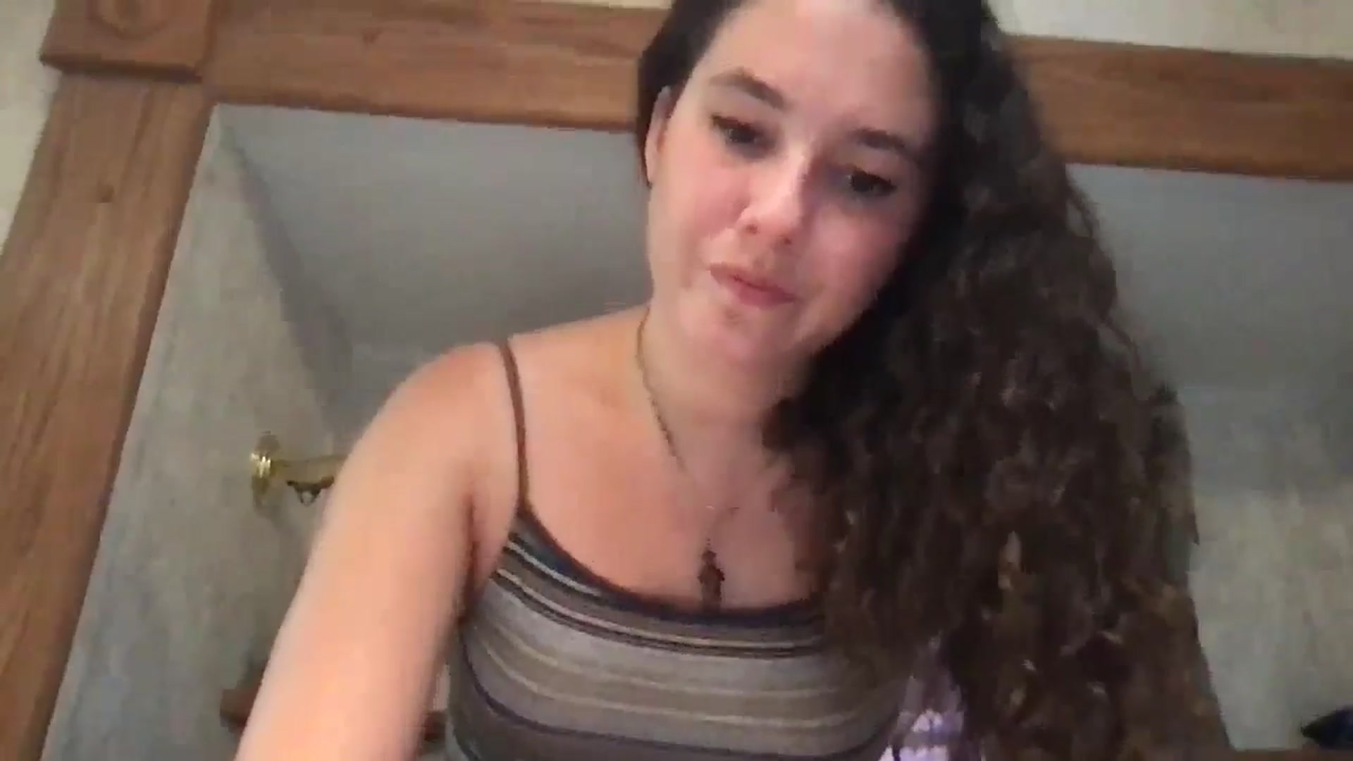 Gallery image thumbnail from lilyypop's myfreecams stream on, 08/06/2024, 23:42 image 17 of 20