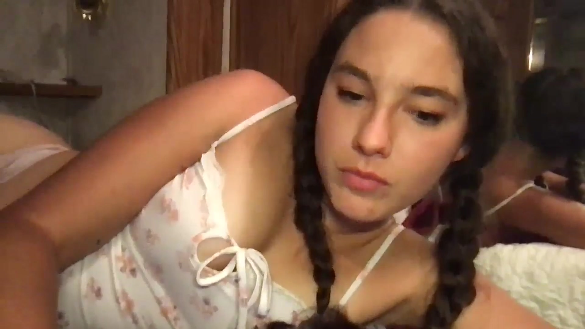 Gallery image thumbnail from lilyypop's myfreecams stream on, 08/18/2024, 06:46 image 13 of 20