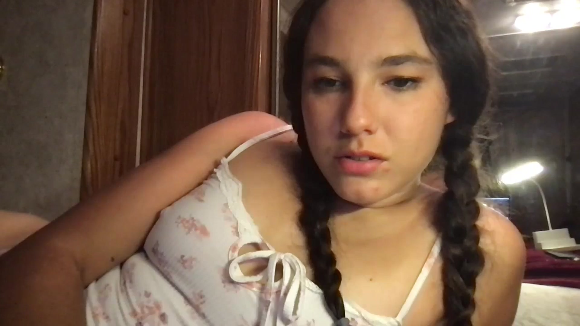 Gallery image thumbnail from lilyypop's myfreecams stream on, 08/18/2024, 06:46 image 18 of 20