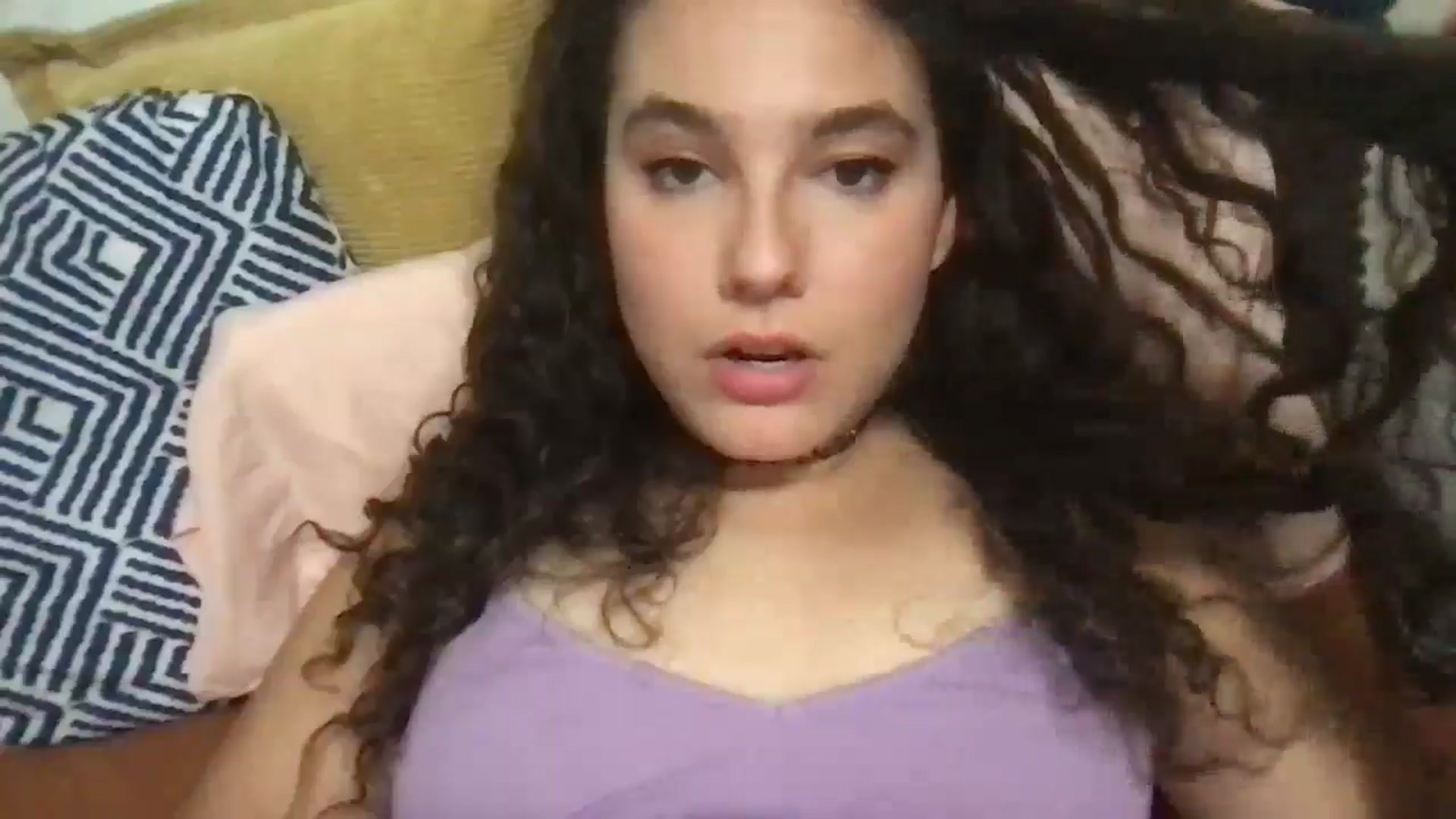 Gallery image thumbnail from lilyypop's myfreecams stream on, 10/11/2024, 07:20 image 2 of 20