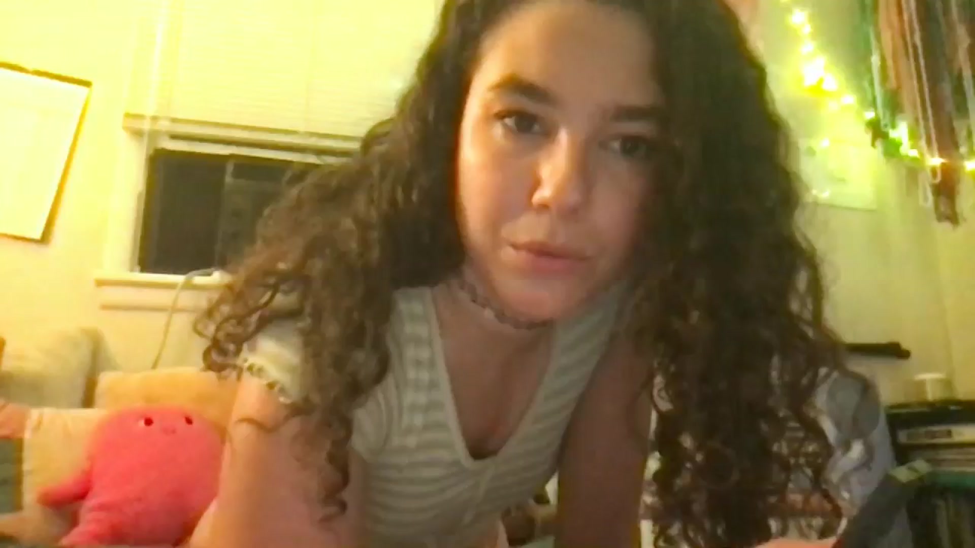 Gallery image thumbnail from lilyypop's myfreecams stream on, 10/20/2024, 09:06 image 1 of 20