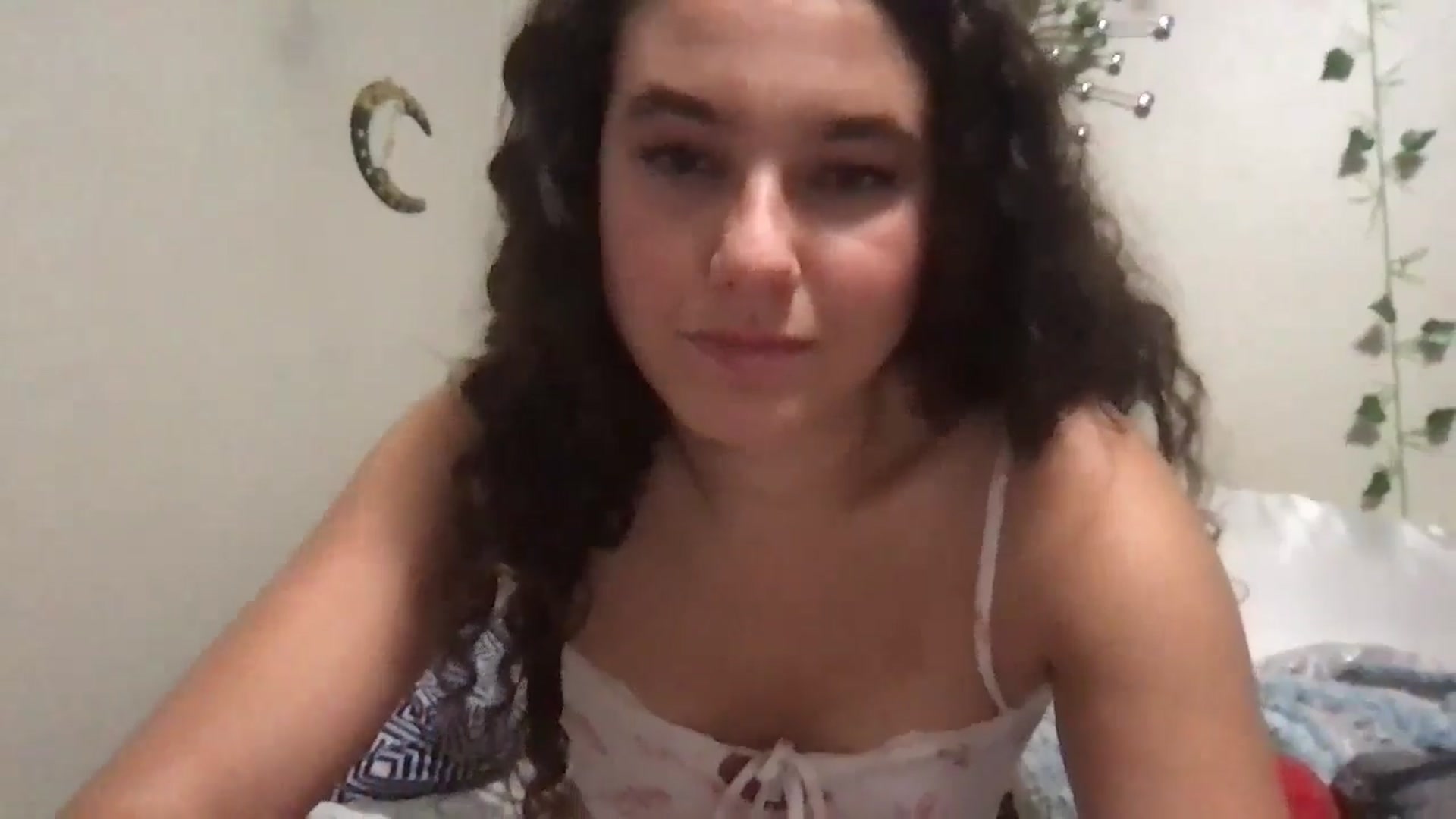 Gallery image thumbnail from lilyypop's myfreecams stream on, 10/31/2024, 11:13 image 7 of 20