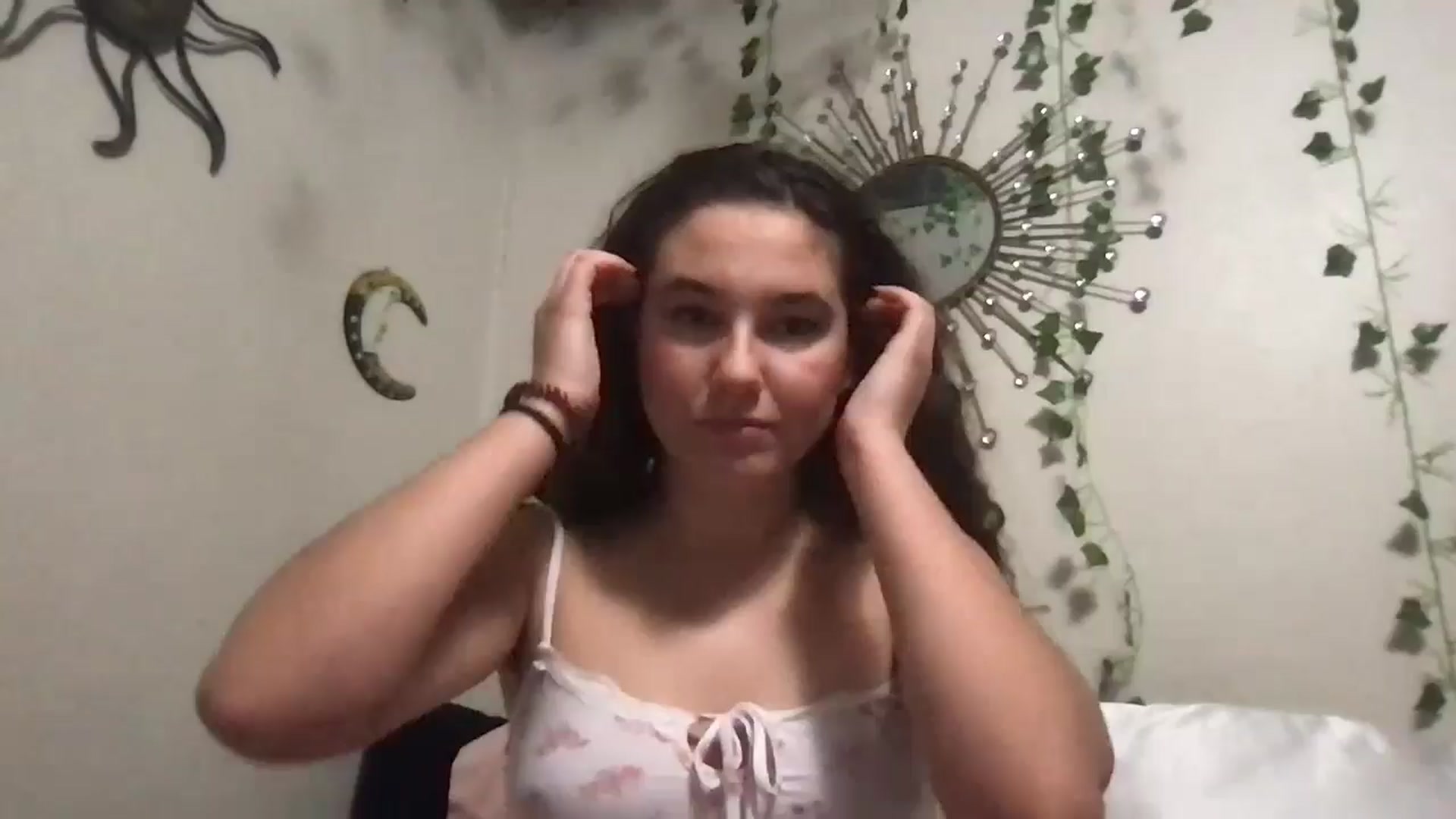 Gallery image thumbnail from lilyypop's myfreecams stream on, 10/31/2024, 11:13 image 18 of 20
