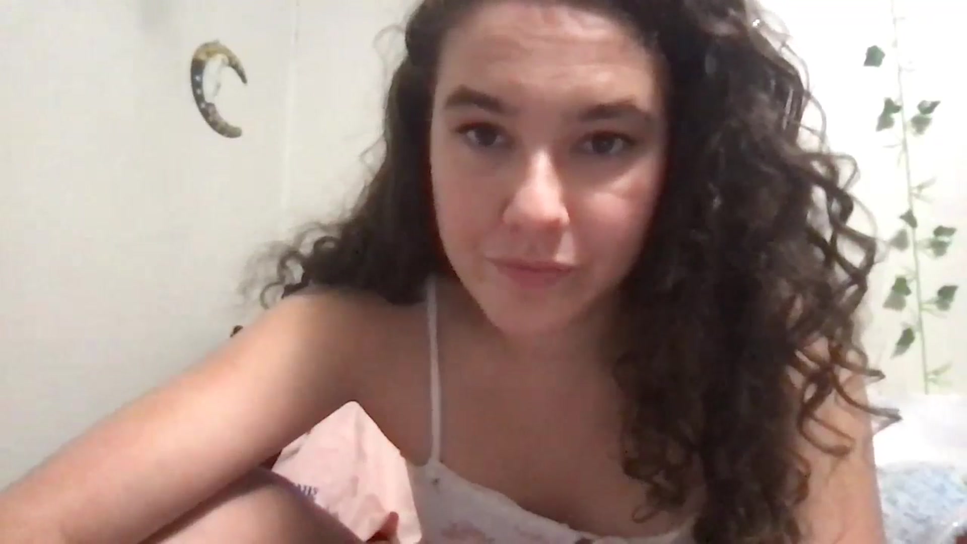 Gallery image thumbnail from lilyypop's myfreecams stream on, 10/31/2024, 12:13 image 19 of 20