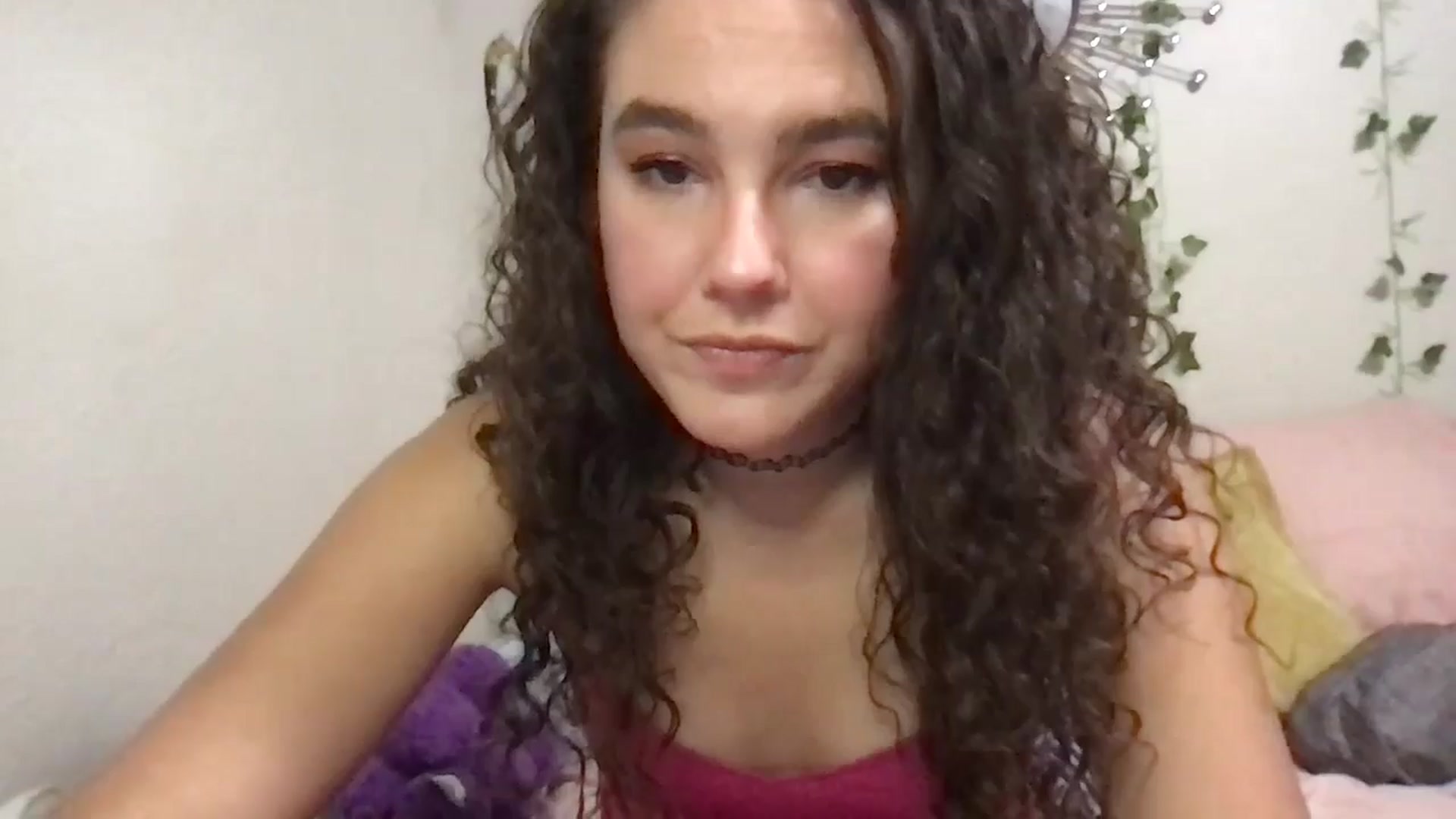 Gallery image thumbnail from lilyypop's myfreecams stream on, 11/19/2024, 01:32 image 17 of 20