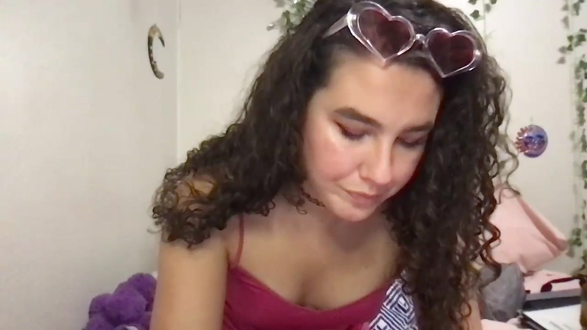 Gallery image thumbnail from lilyypop's myfreecams stream on, 11/19/2024, 01:32 image 12 of 20