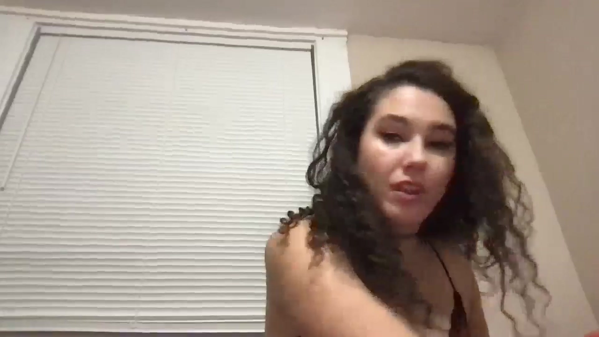 Gallery image thumbnail from lilyypop's myfreecams stream on, 12/14/2024, 11:46 image 16 of 20