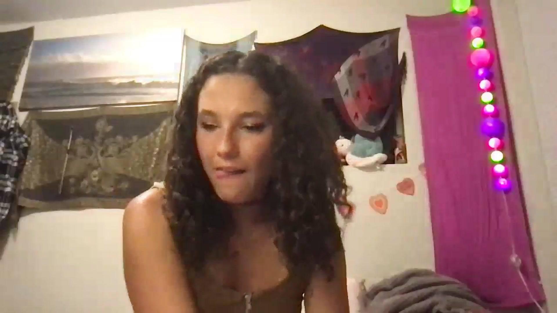 Gallery image thumbnail from lilyypop's myfreecams stream on, 07/10/2025, 09:20 image 13 of 20