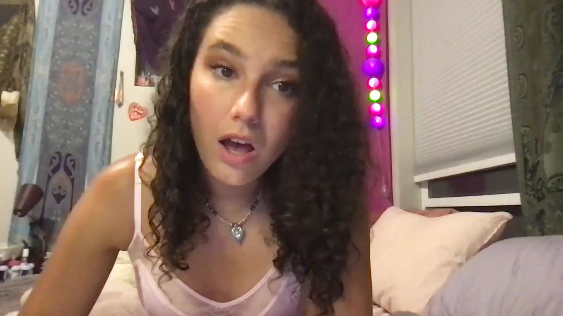 Gallery image thumbnail from lilyypop's myfreecams stream on, 07/17/2025, 11:08 image 19 of 20