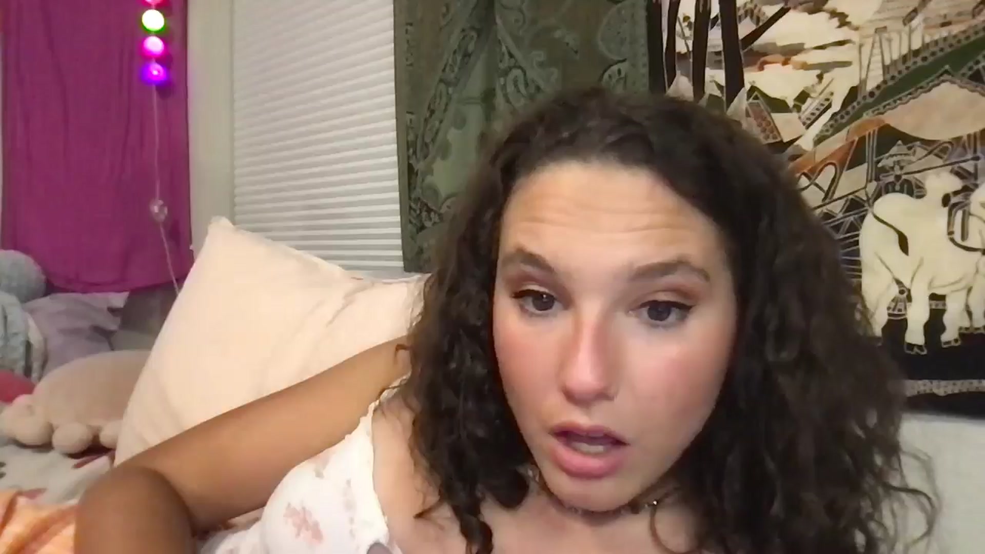 Gallery image thumbnail from lilyypop's myfreecams stream on, 07/21/2025, 10:51 image 11 of 20