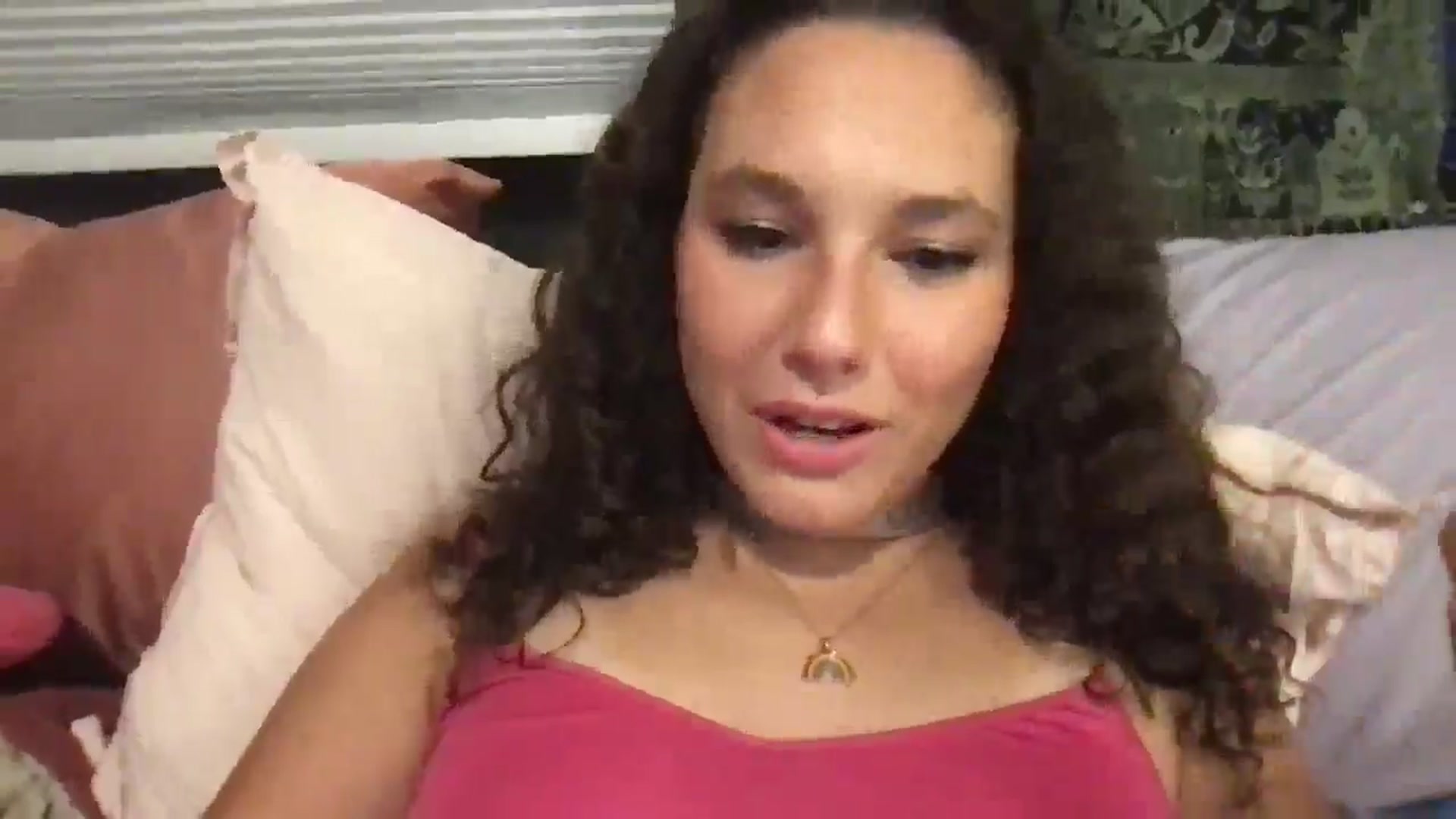 Gallery image thumbnail from lilyypop's myfreecams stream on, 07/23/2025, 11:19 image 2 of 20