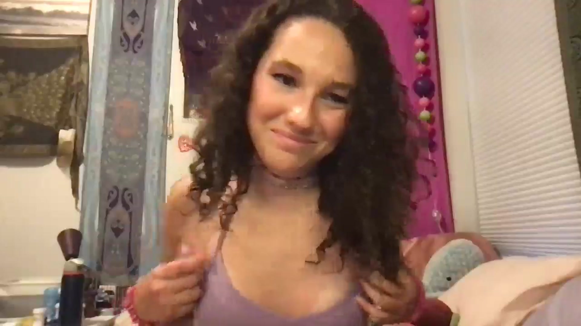 Gallery image thumbnail from lilyypop's myfreecams stream on, 07/26/2025, 13:54 image 4 of 20