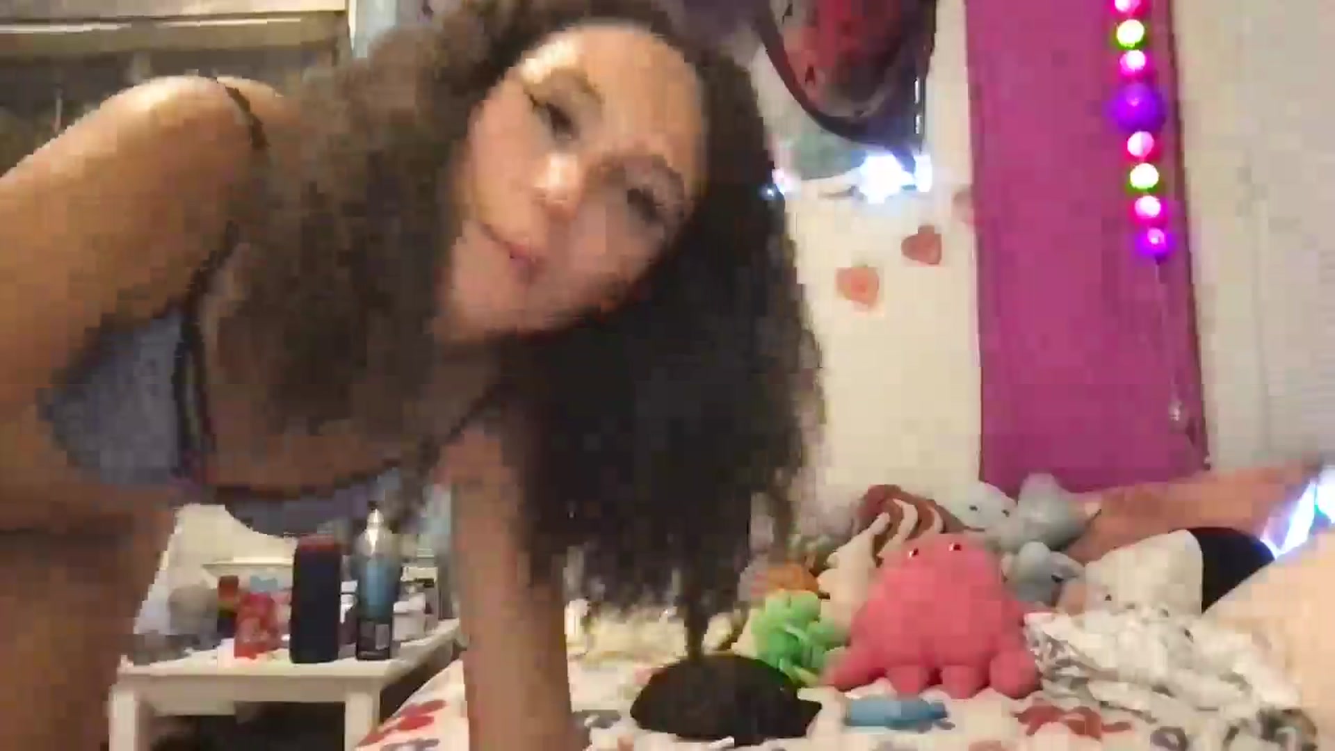 Gallery image thumbnail from lilyypop's myfreecams stream on, 07/30/2025, 13:01 image 9 of 20