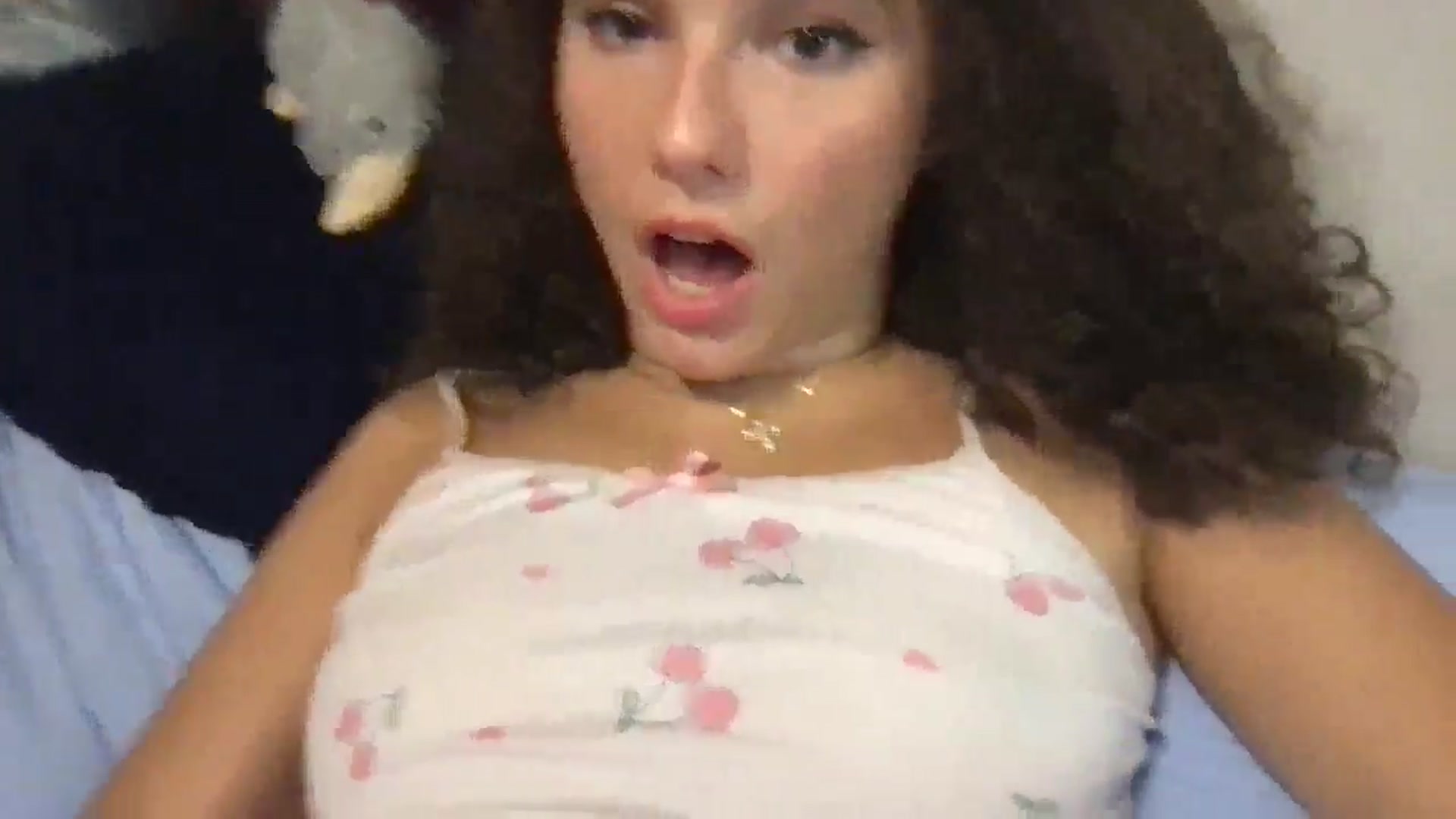 Gallery image thumbnail from lilyypop's myfreecams stream on, 09/07/2025, 12:25 image 14 of 20