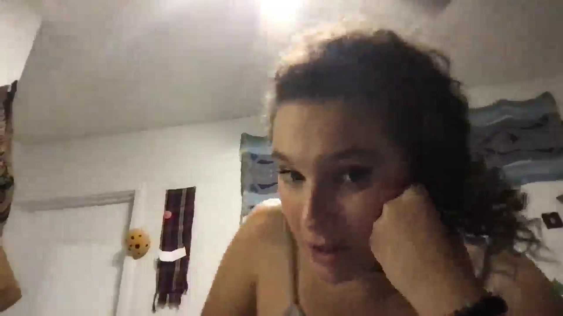 Gallery image thumbnail from lilyypop's myfreecams stream on, 11/17/2025, 13:39 image 16 of 20
