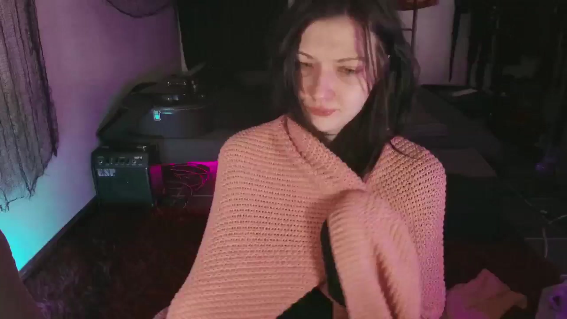 Gallery image thumbnail from limbs4's myfreecams stream on, 06/17/2024, 06:29 image 12 of 20
