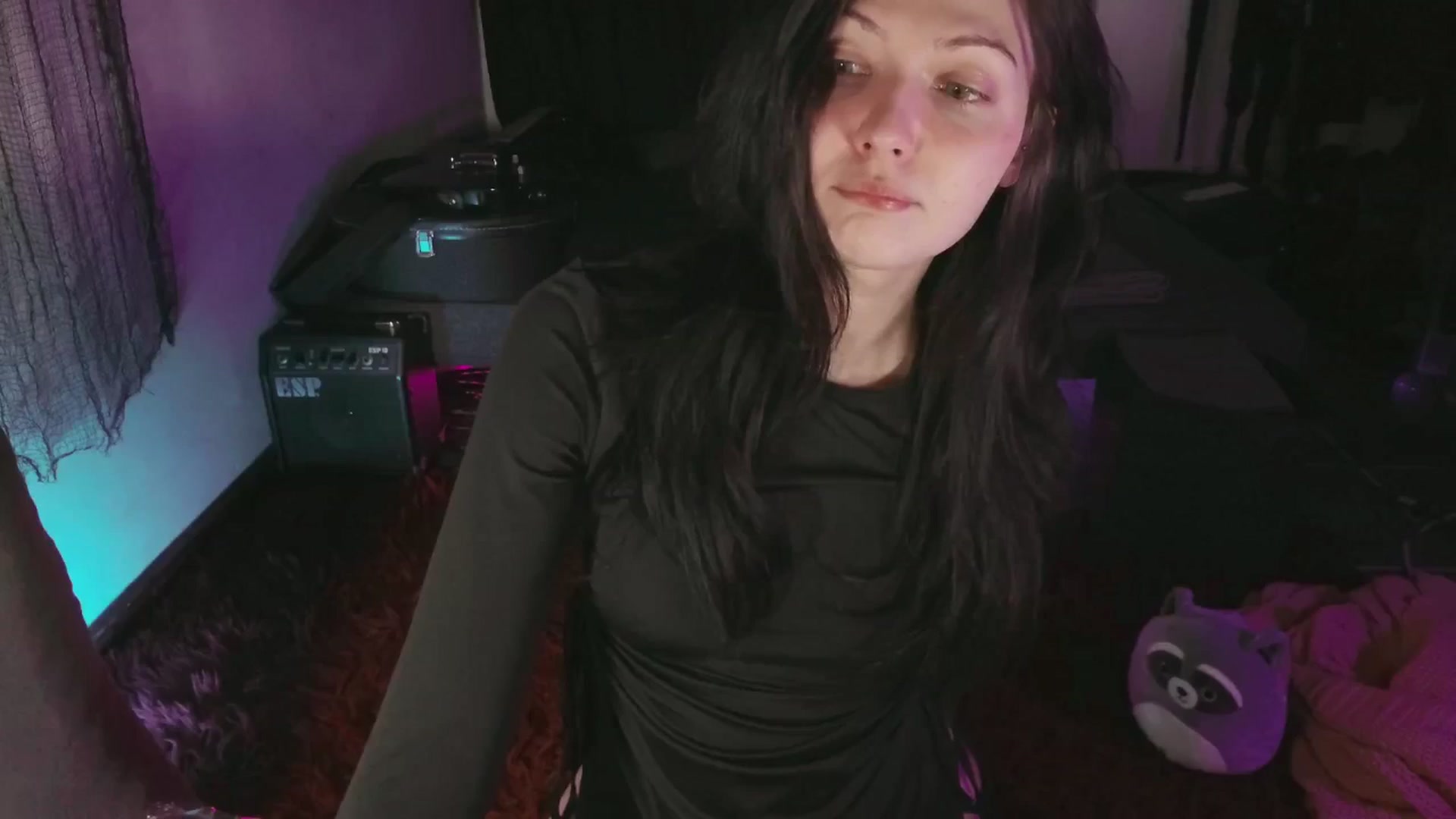 Gallery image thumbnail from limbs4's myfreecams stream on, 06/17/2024, 06:29 image 8 of 20