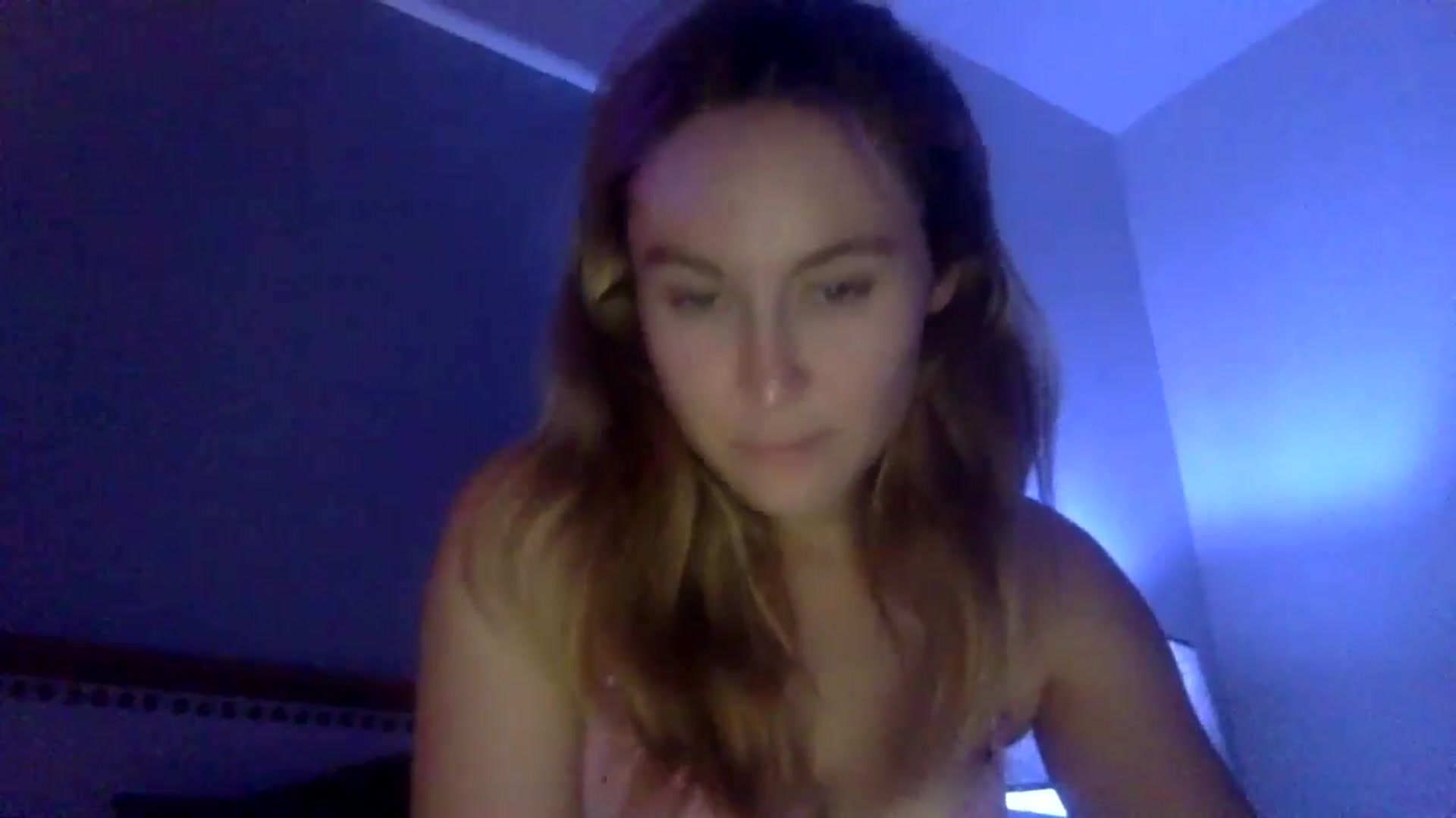 Gallery image thumbnail from lingerieyoga's myfreecams stream on, 06/14/2024, 06:46 image 16 of 20